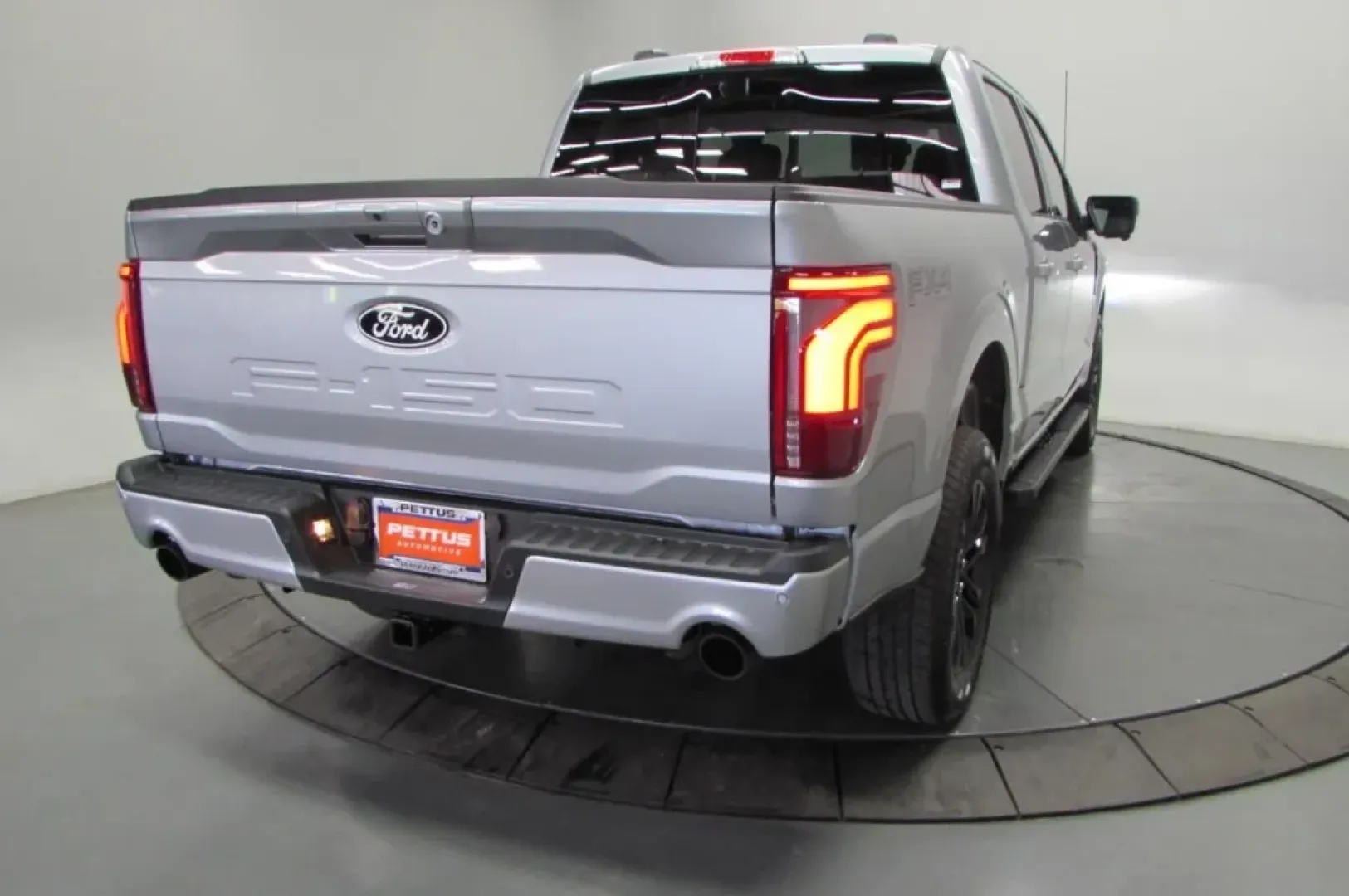 2025 /Black Ford F-150 LARIAT (1FTFW5L57SK) with an 5.0L V8 engine, located at 12836 Highway 21, De Soto, MO, 63020, (636) 337-7777, 38.151867, -90.575615 - **Unleash Your Adventure with a 2025 Ford F-150 LARIAT Perfect for Any Lifestyle**<br /> <br /> Are you ready to elevate your driving experience and tackle life's adventures in style? Look no further than the 2025 Ford F-150 LARIAT, available now at Pettus Ford De Soto, located at 12836 Missouri Hw - Photo#7