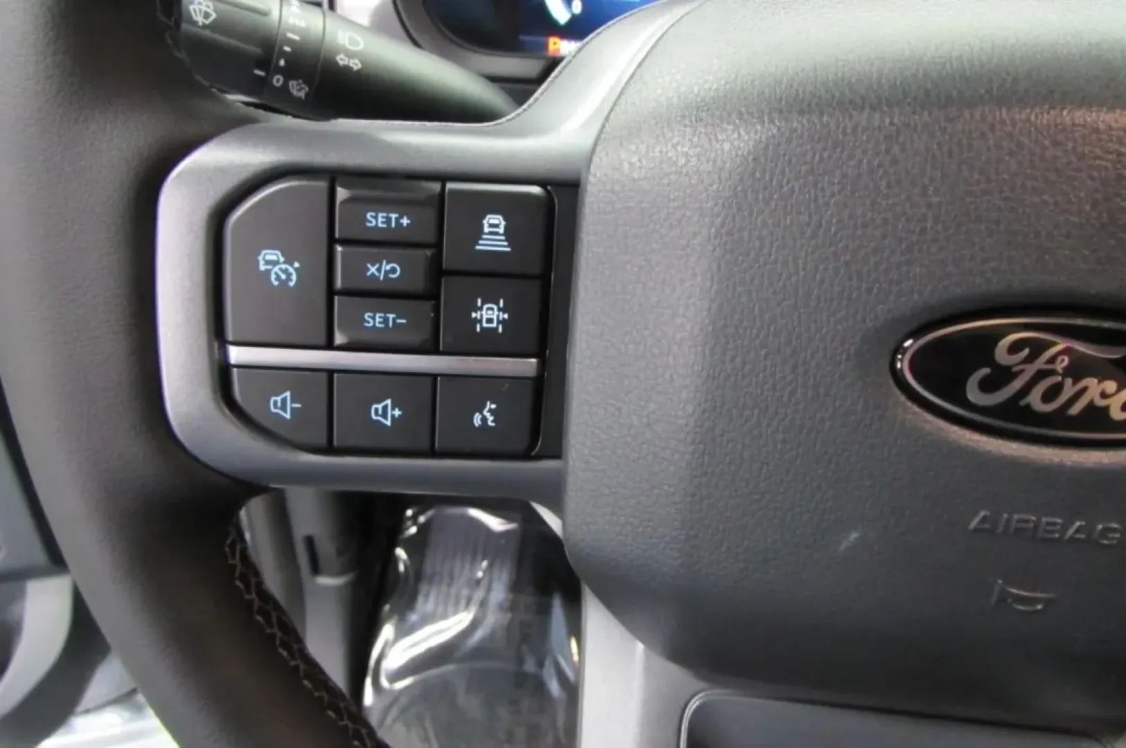 2025 /Black Ford F-150 LARIAT (1FTFW5L57SK) with an 5.0L V8 engine, located at 12836 Highway 21, De Soto, MO, 63020, (636) 337-7777, 38.151867, -90.575615 - **Unleash Your Adventure with a 2025 Ford F-150 LARIAT Perfect for Any Lifestyle**<br /> <br /> Are you ready to elevate your driving experience and tackle life's adventures in style? Look no further than the 2025 Ford F-150 LARIAT, available now at Pettus Ford De Soto, located at 12836 Missouri Hw - Photo#18
