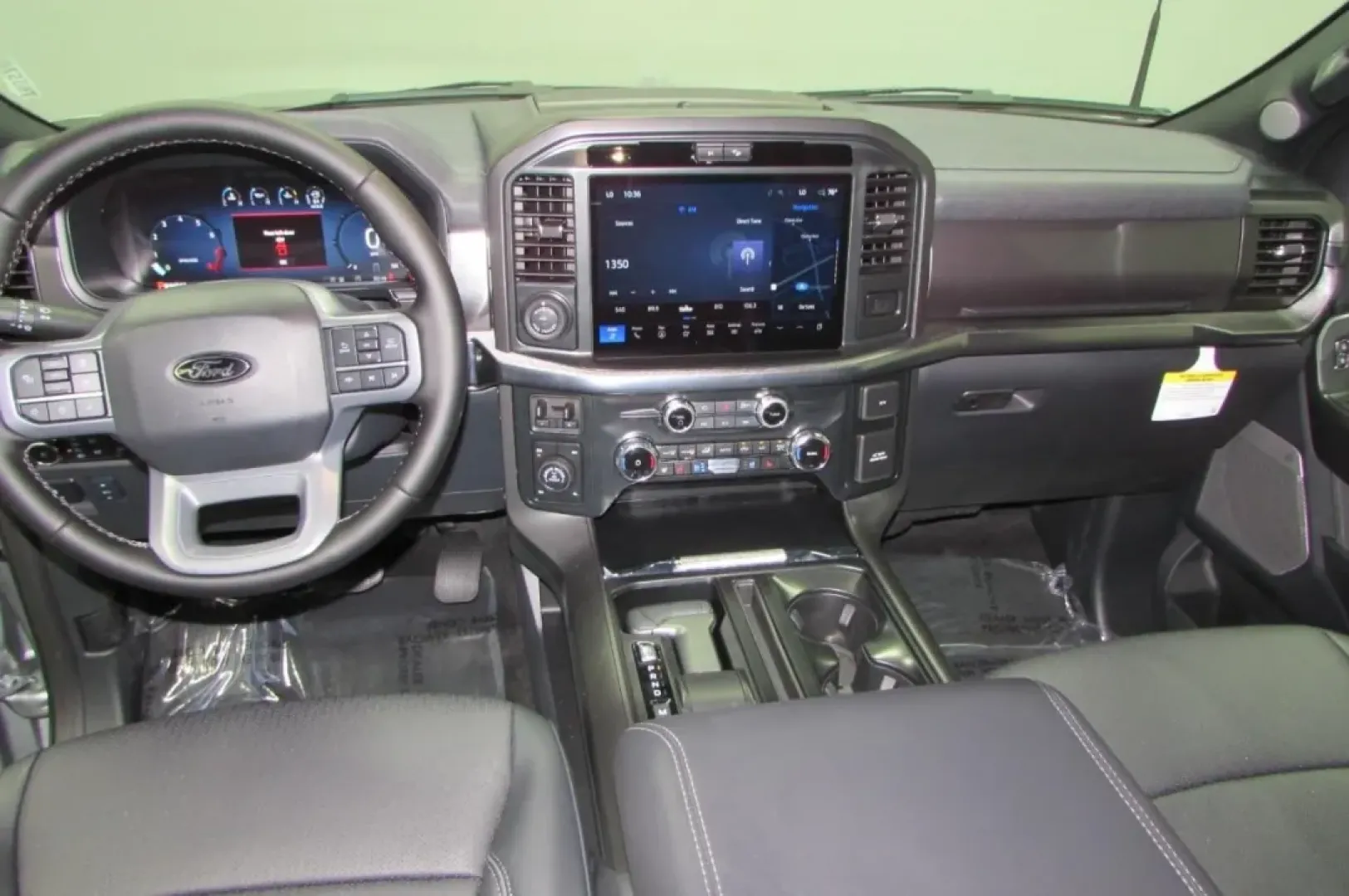 2025 /Black Ford F-150 LARIAT (1FTFW5L57SK) with an 5.0L V8 engine, located at 12836 Highway 21, De Soto, MO, 63020, (636) 337-7777, 38.151867, -90.575615 - **Unleash Your Adventure with a 2025 Ford F-150 LARIAT Perfect for Any Lifestyle**<br /> <br /> Are you ready to elevate your driving experience and tackle life's adventures in style? Look no further than the 2025 Ford F-150 LARIAT, available now at Pettus Ford De Soto, located at 12836 Missouri Hw - Photo#26