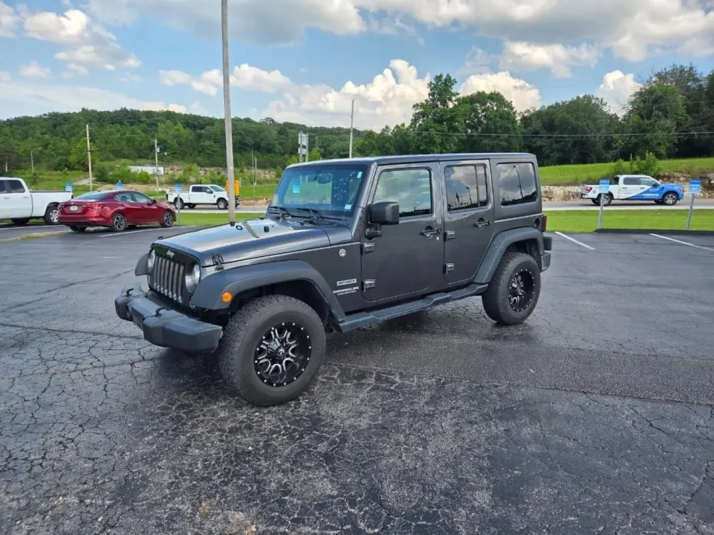 2017 /Black Cloth Jeep Wrangler Unlimited Sport (1C4BJWDG9HL) with an Other engine, located at 12830 Highway 21, De Soto, MO, 63020, (636) 337-7777, 38.153099, -90.573624 - **Adventure Awaits: Discover the 2017 Jeep Wrangler at Pettus CDJR DeSoto!**<br /> <br /> Are you ready to embrace the great outdoors? The 2017 Jeep Wrangler is your perfect companion for weekend adventures, making it an exceptional choice for those who love to explore nature's wonders. From winding - Photo#2
