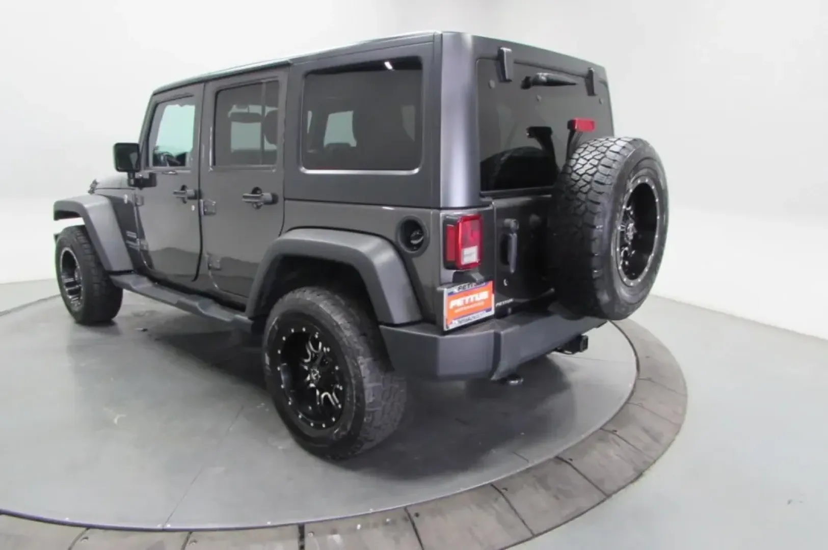 2017 /Black Cloth Jeep Wrangler Unlimited Sport (1C4BJWDG9HL) with an Other engine, located at 12830 Highway 21, De Soto, MO, 63020, (636) 337-7777, 38.153099, -90.573624 - **Adventure Awaits: Discover the 2017 Jeep Wrangler at Pettus CDJR DeSoto!**<br /> <br /> Are you ready to embrace the great outdoors? The 2017 Jeep Wrangler is your perfect companion for weekend adventures, making it an exceptional choice for those who love to explore nature's wonders. From winding - Photo#5