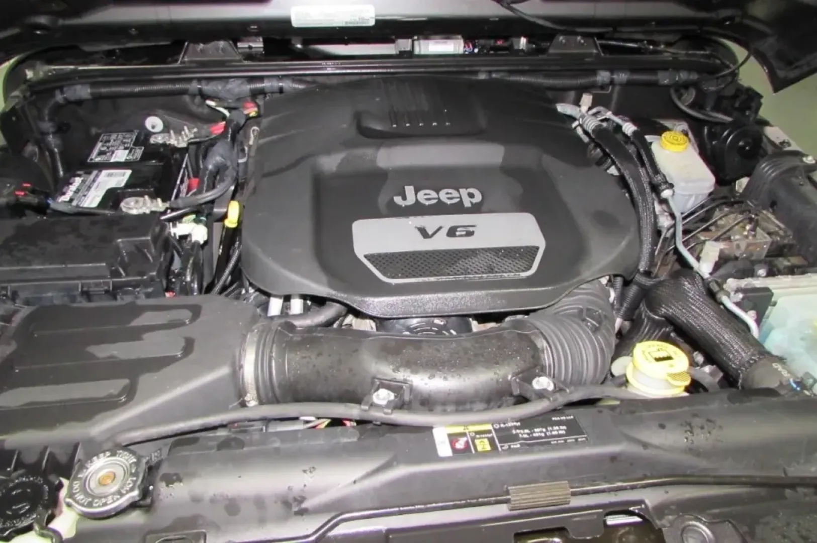 2017 /Black Cloth Jeep Wrangler Unlimited Sport (1C4BJWDG9HL) with an Other engine, located at 12830 Highway 21, De Soto, MO, 63020, (636) 337-7777, 38.153099, -90.573624 - **Adventure Awaits: Discover the 2017 Jeep Wrangler at Pettus CDJR DeSoto!**<br /> <br /> Are you ready to embrace the great outdoors? The 2017 Jeep Wrangler is your perfect companion for weekend adventures, making it an exceptional choice for those who love to explore nature's wonders. From winding - Photo#8