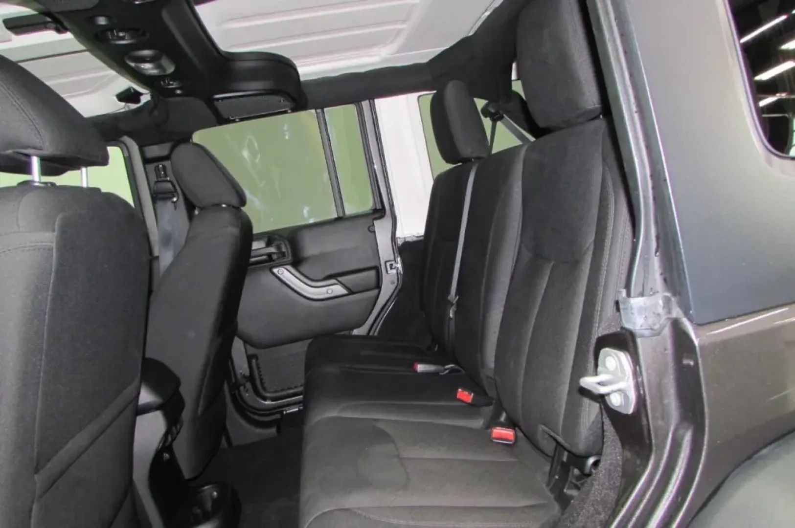 2017 /Black Cloth Jeep Wrangler Unlimited Sport (1C4BJWDG9HL) with an Other engine, located at 12830 Highway 21, De Soto, MO, 63020, (636) 337-7777, 38.153099, -90.573624 - **Adventure Awaits: Discover the 2017 Jeep Wrangler at Pettus CDJR DeSoto!**<br /> <br /> Are you ready to embrace the great outdoors? The 2017 Jeep Wrangler is your perfect companion for weekend adventures, making it an exceptional choice for those who love to explore nature's wonders. From winding - Photo#22