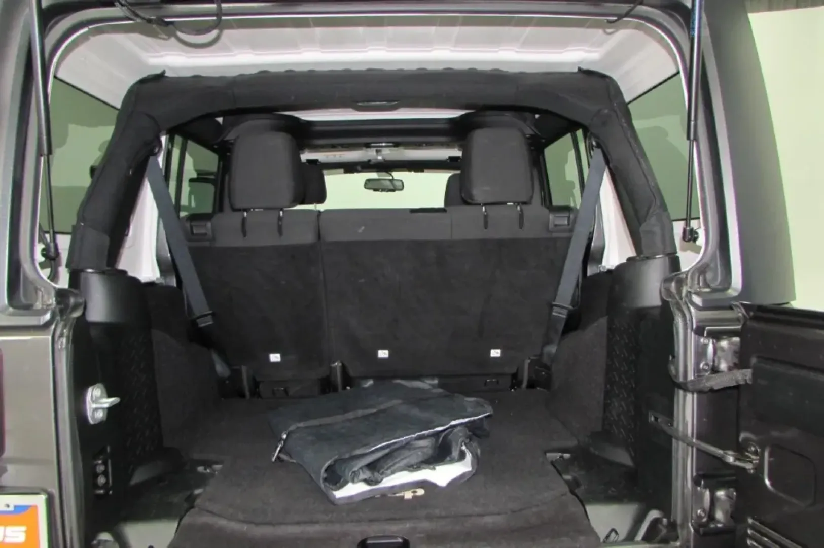 2017 /Black Cloth Jeep Wrangler Unlimited Sport (1C4BJWDG9HL) with an Other engine, located at 12830 Highway 21, De Soto, MO, 63020, (636) 337-7777, 38.153099, -90.573624 - **Adventure Awaits: Discover the 2017 Jeep Wrangler at Pettus CDJR DeSoto!**<br /> <br /> Are you ready to embrace the great outdoors? The 2017 Jeep Wrangler is your perfect companion for weekend adventures, making it an exceptional choice for those who love to explore nature's wonders. From winding - Photo#24