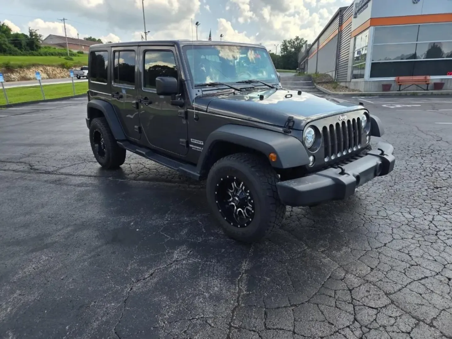 2017 /Black Cloth Jeep Wrangler Unlimited Sport (1C4BJWDG9HL) with an Other engine, located at 12830 Highway 21, De Soto, MO, 63020, (636) 337-7777, 38.153099, -90.573624 - **Adventure Awaits: Discover the 2017 Jeep Wrangler at Pettus CDJR DeSoto!**<br /> <br /> Are you ready to embrace the great outdoors? The 2017 Jeep Wrangler is your perfect companion for weekend adventures, making it an exceptional choice for those who love to explore nature's wonders. From winding - Photo#28