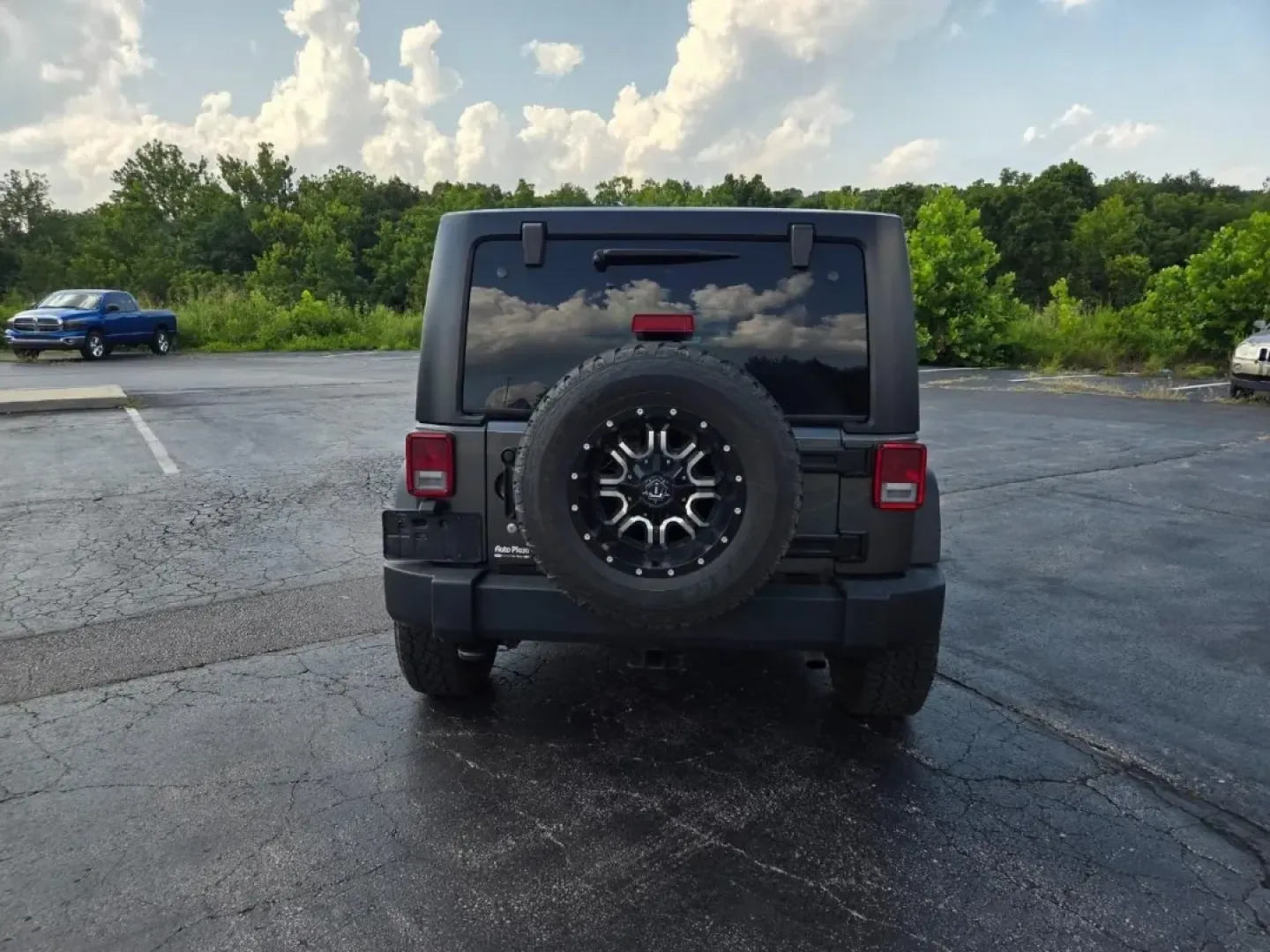 2017 /Black Cloth Jeep Wrangler Unlimited Sport (1C4BJWDG9HL) with an Other engine, located at 12830 Highway 21, De Soto, MO, 63020, (636) 337-7777, 38.153099, -90.573624 - **Adventure Awaits: Discover the 2017 Jeep Wrangler at Pettus CDJR DeSoto!**<br /> <br /> Are you ready to embrace the great outdoors? The 2017 Jeep Wrangler is your perfect companion for weekend adventures, making it an exceptional choice for those who love to explore nature's wonders. From winding - Photo#31
