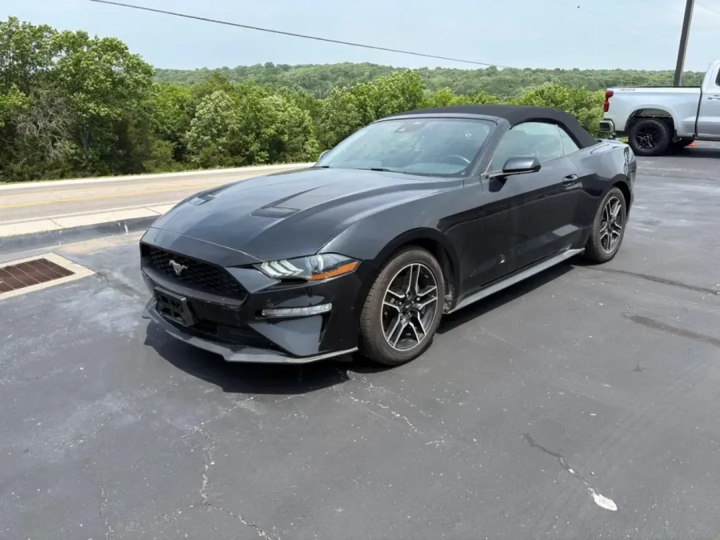 2022 Ford Mustang EcoBoost Premium (1FATP8UH9N5) with an Other engine, located at 12836 Highway 21, De Soto, MO, 63020, (636) 337-7777, 38.151867, -90.575615 - **Unleash Your Freedom with the 2022 Ford Mustang EcoBoost Premium Convertible Perfect for Weekend Adventures!**<br /> <br /> Are you ready to elevate your driving experience? Picture yourself cruising down the highway with the wind in your hair in this stunning 2022 Ford Mustang EcoBoost Premium C - Photo#0