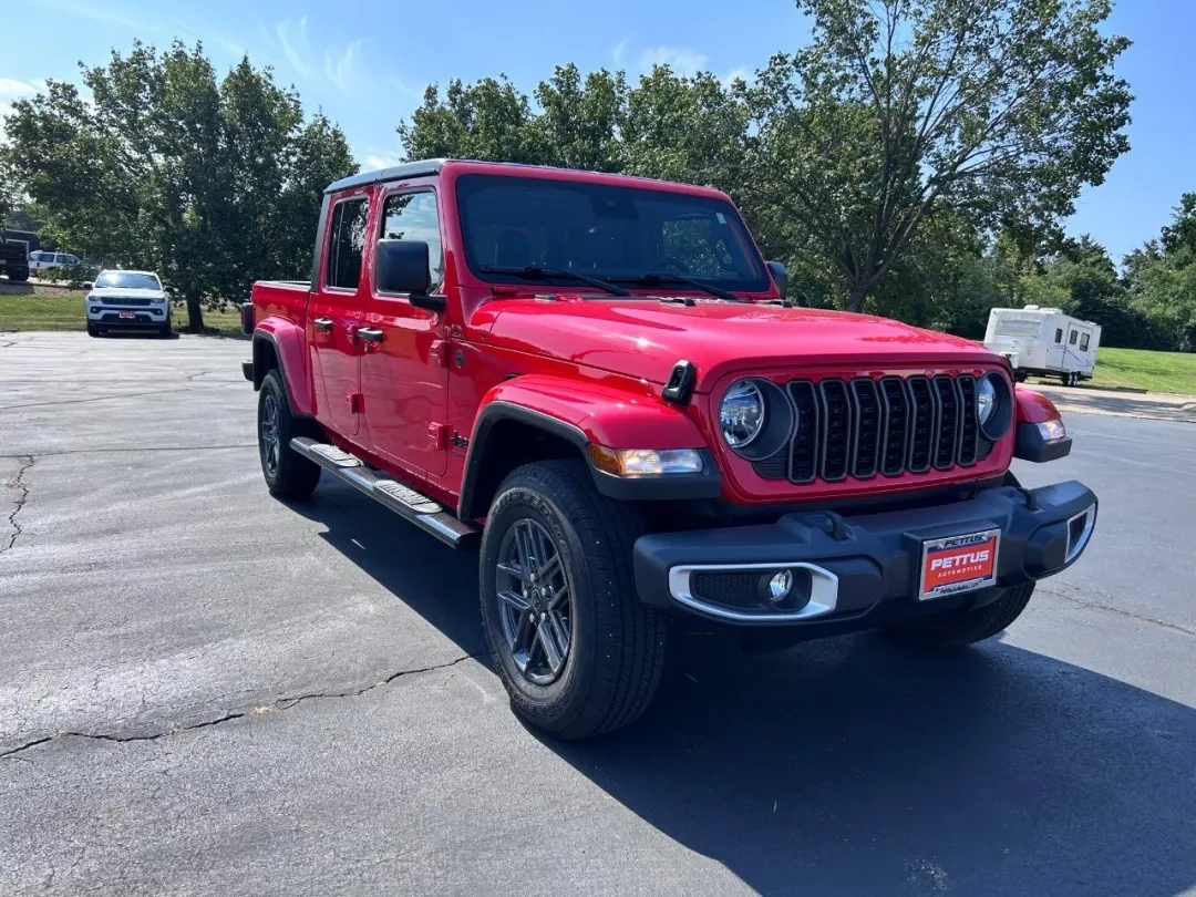 2024 Jeep Gladiator 