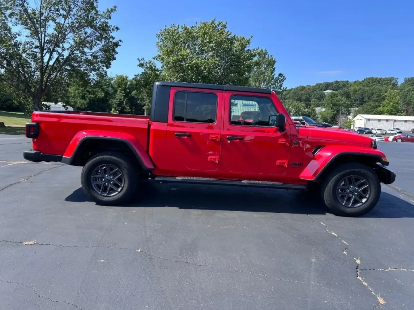 2024 /Black Cloth Jeep Gladiator Sport (1C6HJTAG6RL) with an 3.6L V6 24V VVT UPG I engine, located at 970 Woodlawn Dr., Farmington, MO, 63640, (573) 431-7800, 37.825642, -90.468674 - Are you ready to elevate your adventures and embrace a lifestyle filled with excitement and exploration? Look no further than the 2024 Jeep Gladiator, available now at Pettus CDJR Farmington! Whether you're a weekend warrior, a daily commuter seeking a rugged yet comfortable ride, or a growing famil - Photo#1