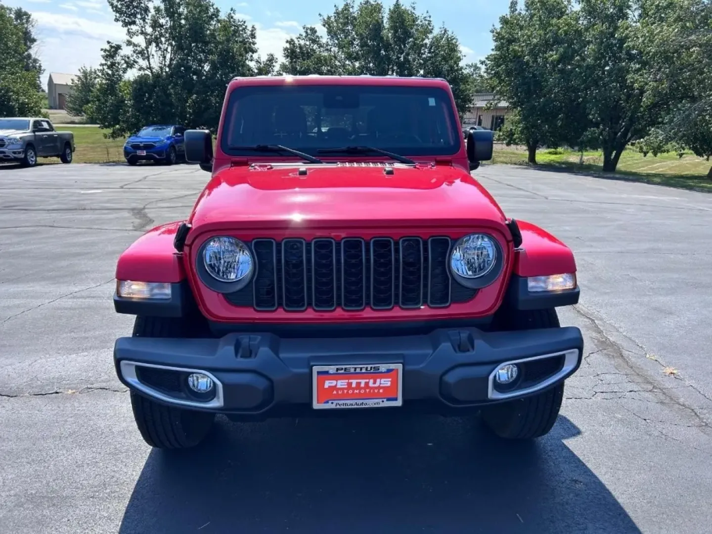 2024 /Black Cloth Jeep Gladiator Sport (1C6HJTAG6RL) with an 3.6L V6 24V VVT UPG I engine, located at 970 Woodlawn Dr., Farmington, MO, 63640, (573) 431-7800, 37.825642, -90.468674 - Are you ready to elevate your adventures and embrace a lifestyle filled with excitement and exploration? Look no further than the 2024 Jeep Gladiator, available now at Pettus CDJR Farmington! Whether you're a weekend warrior, a daily commuter seeking a rugged yet comfortable ride, or a growing famil - Photo#7