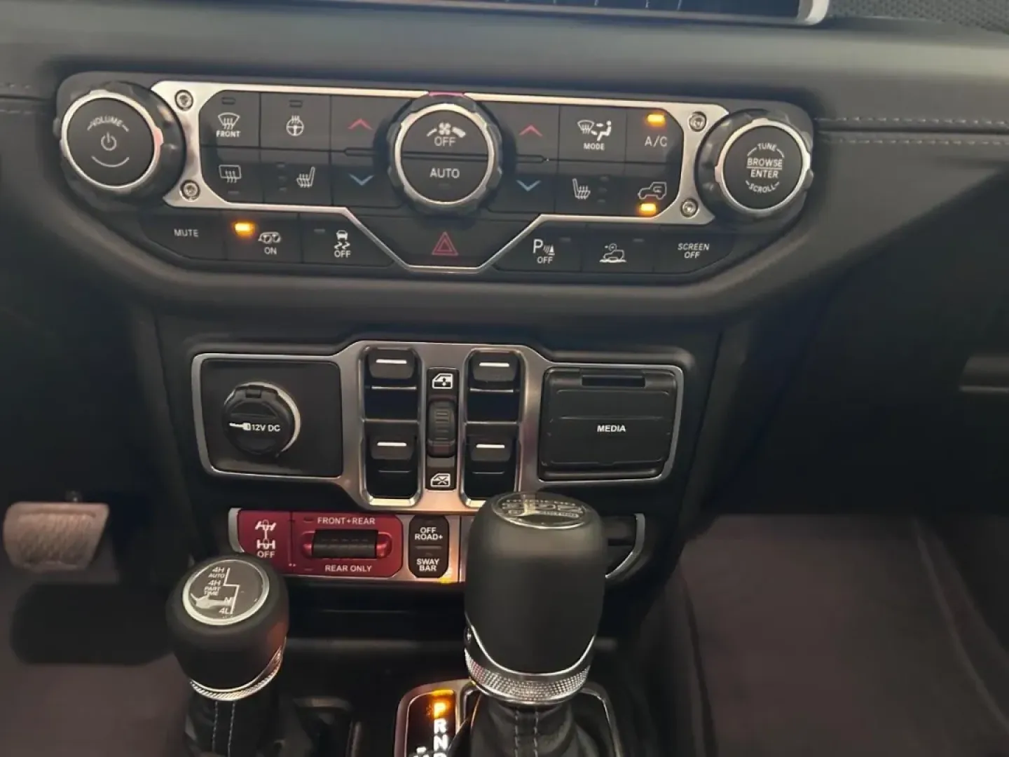 2025 /Black Leather Jeep Wrangler Rubicon 392 (1C4RJXSJ0SW) with an 6.4L V8 SRT HEMI MDS engine, Automatic transmission, located at 970 Woodlawn Dr., Farmington, MO, 63640, (573) 431-7800, 37.825642, -90.468674 - **Adventure Awaits: Experience the 2025 Jeep Wrangler Rubicon 392 Final Edition**<br /> <br /> Are you ready to elevate your outdoor escapades? Whether you're hitting the trails, navigating rugged terrain, or embarking on a family road trip, the 2025 Jeep Wrangler Rubicon 392 Final Edition is the pe - Photo#14