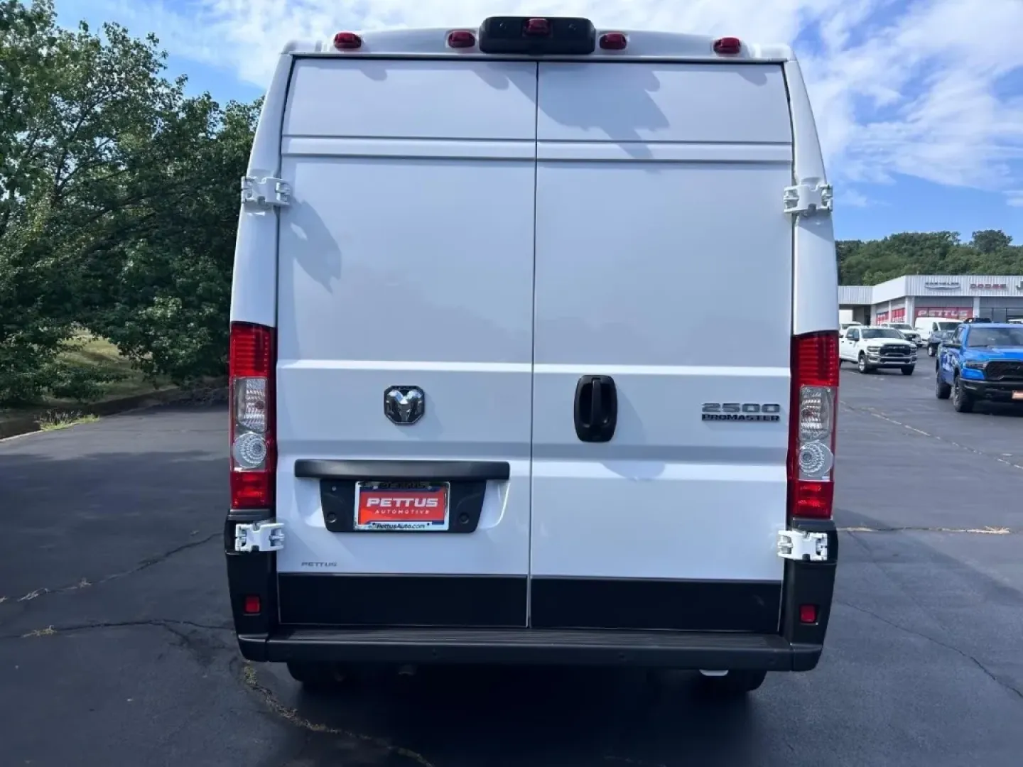2025 /Black Leather Ram ProMaster 2500 High Roof (3C6LRVDGXSE) with an 3.6L V6 24V VVT engine, Automatic transmission, located at 970 Woodlawn Dr., Farmington, MO, 63640, (573) 431-7800, 37.825642, -90.468674 - Looking for the perfect vehicle to elevate your business or weekend adventures? The 2025 Ram ProMaster Cargo Van is your answer, offering a blend of versatility and functionality that meets the demands of any hardworking professional or adventurous spirit. Whether you're outfitting your work vehicle - Photo#3