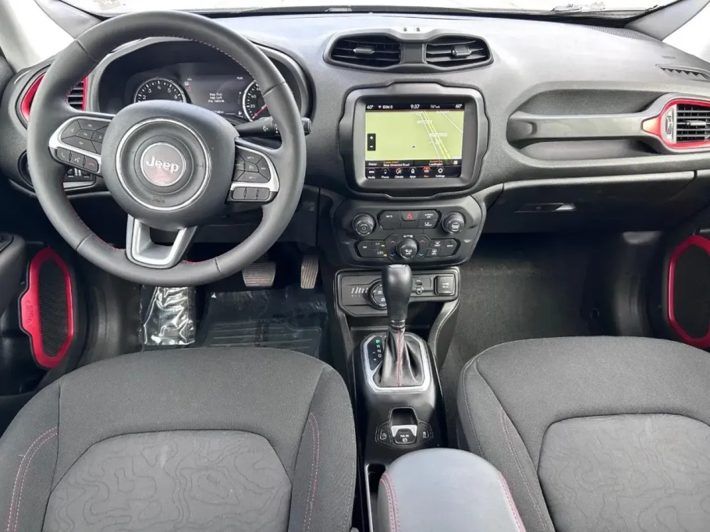 2023 /Black Cloth Jeep Renegade Trailhawk (ZACNJDC12PP) with an 1.3L I4 Turbo MAIR DI engine, Automatic transmission, located at 970 Woodlawn Dr., Farmington, MO, 63640, (573) 431-7800, 37.825642, -90.468674 - **Adventure Awaits: Discover the 2023 Jeep Renegade Trailhawk at Pettus CDJR Farmington!**<br /> <br /> Are you ready to elevate your driving experience? Whether you're a weekend warrior seeking thrilling off-road adventures or a city dweller needing a reliable vehicle for your daily commute, the 20 - Photo#9