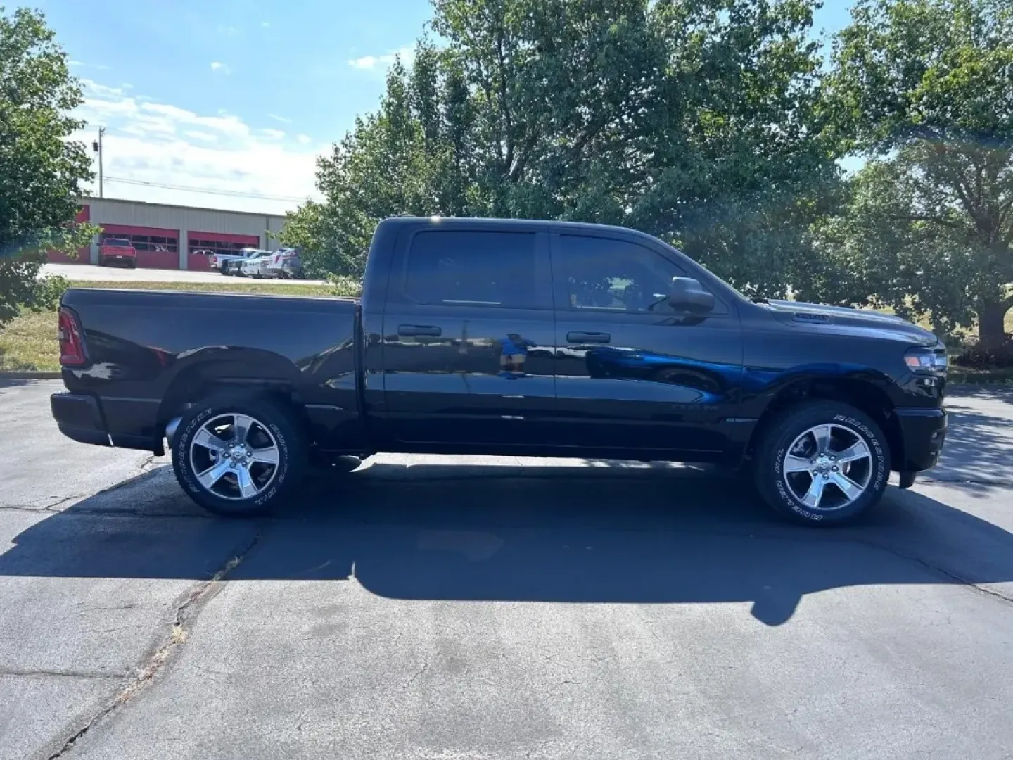 2025 /Diesel Gray/Black Cloth Ram 1500 Tradesman (1C6RRFGGXSN) with an 3.6L V6 24V VVT eTorque UPG I engine, located at 970 Woodlawn Dr., Farmington, MO, 63640, (573) 431-7800, 37.825642, -90.468674 - **Unleash Your Adventure with the 2025 Ram 1500 Tradesman Now Available at Pettus CDJR Farmington!**<br /> <br /> Are you ready to elevate your lifestyle with a vehicle that truly understands your needs? Whether you're hauling gear for a weekend camping trip, navigating city streets during your dai - Photo#1