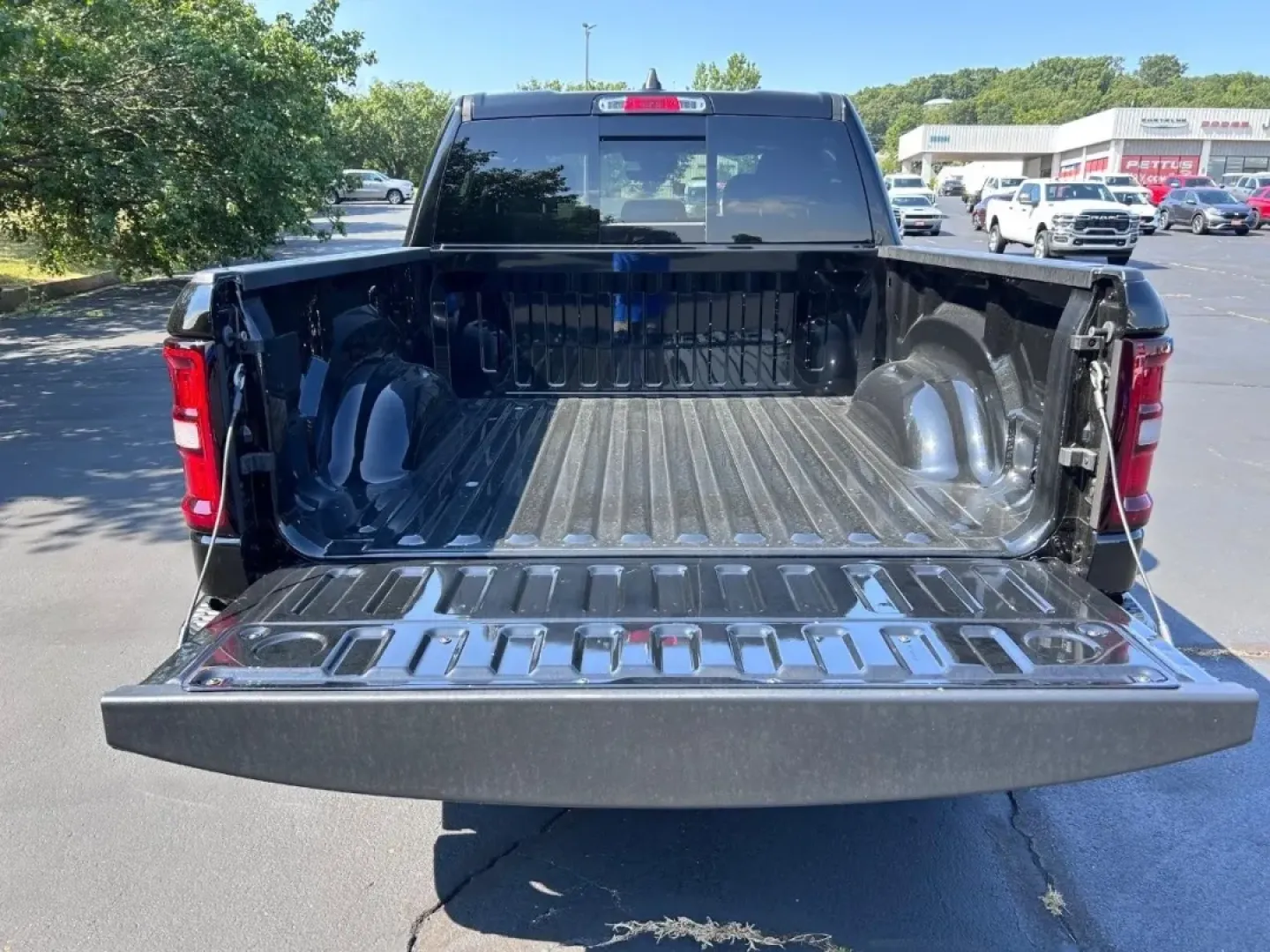 2025 /Diesel Gray/Black Cloth Ram 1500 Tradesman (1C6RRFGGXSN) with an 3.6L V6 24V VVT eTorque UPG I engine, located at 970 Woodlawn Dr., Farmington, MO, 63640, (573) 431-7800, 37.825642, -90.468674 - **Unleash Your Adventure with the 2025 Ram 1500 Tradesman Now Available at Pettus CDJR Farmington!**<br /> <br /> Are you ready to elevate your lifestyle with a vehicle that truly understands your needs? Whether you're hauling gear for a weekend camping trip, navigating city streets during your dai - Photo#4