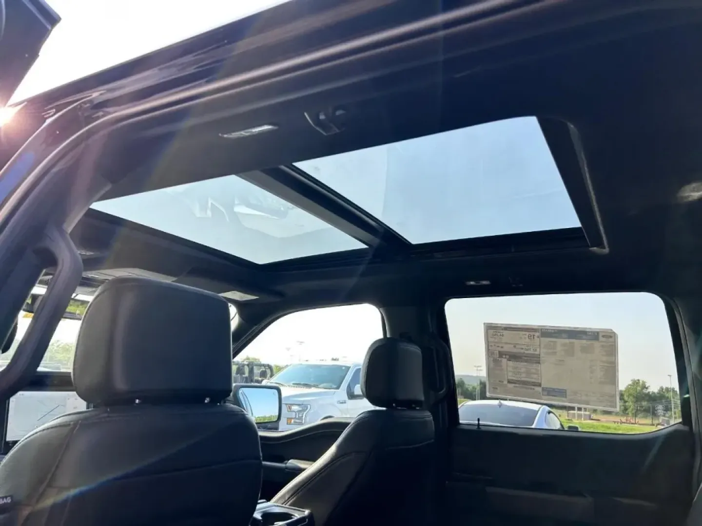 2025 /Black/Smoked Truffle Leather Ford F-150 Lariat (1FTFW5L85SK) with an 3.5L V6 engine, located at 141 Commercial Dr, Fredericktown, MO, 63645, (573) 783-6432, 37.570087, -90.320648 - **Unleash Your Adventurous Spirit with the 2025 Ford F-150 LARIAT at Pettus Ford Fredericktown!**<br /> <br /> Are you ready to elevate your outdoor adventures or tackle daily commutes with unmatched style and power? The 2025 Ford F-150 LARIAT is your ultimate partner for all your journeys, whether - Photo#9
