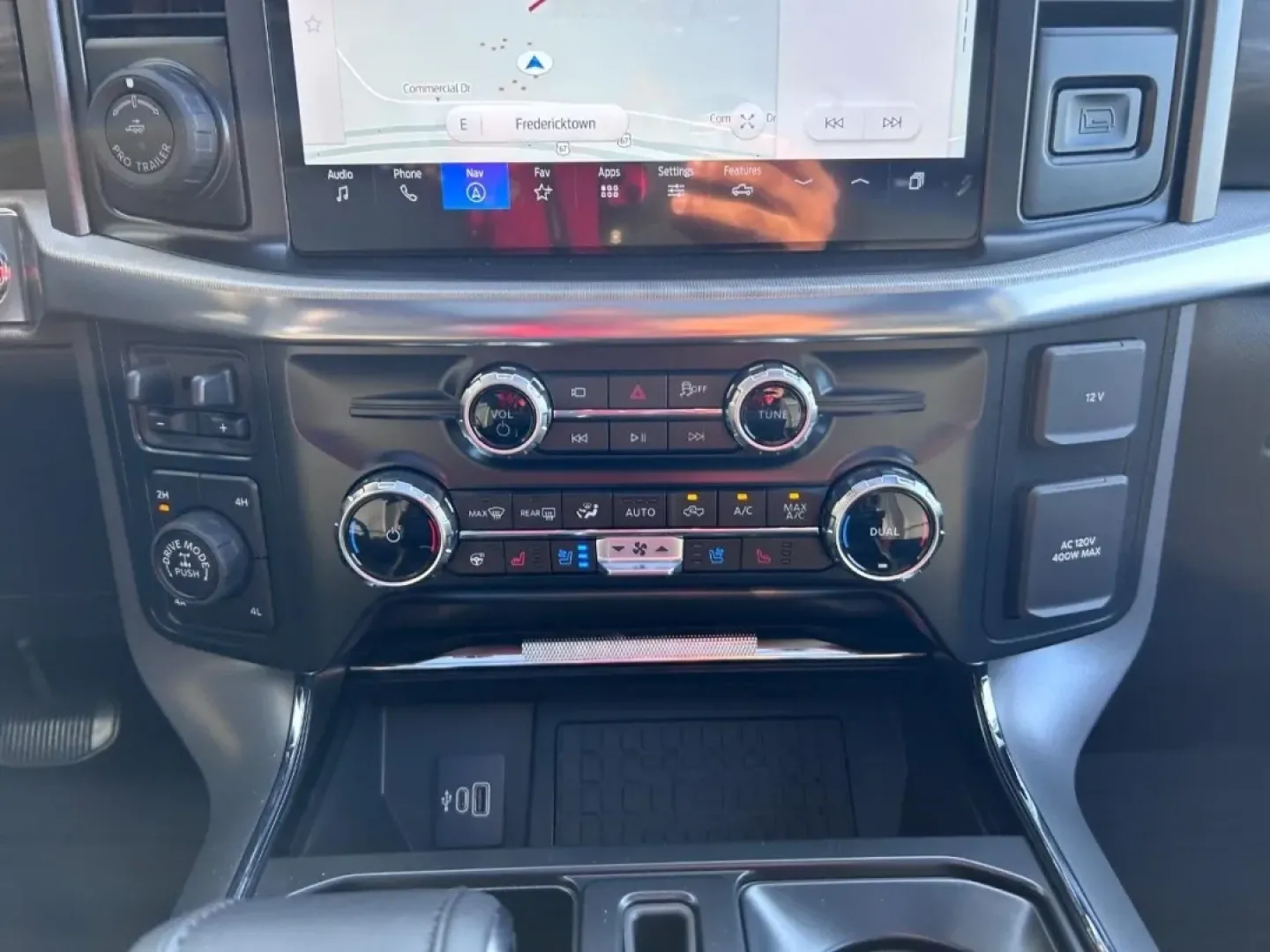 2025 /Black/Smoked Truffle Leather Ford F-150 Lariat (1FTFW5L85SK) with an 3.5L V6 engine, located at 141 Commercial Dr, Fredericktown, MO, 63645, (573) 783-6432, 37.570087, -90.320648 - **Unleash Your Adventurous Spirit with the 2025 Ford F-150 LARIAT at Pettus Ford Fredericktown!**<br /> <br /> Are you ready to elevate your outdoor adventures or tackle daily commutes with unmatched style and power? The 2025 Ford F-150 LARIAT is your ultimate partner for all your journeys, whether - Photo#15