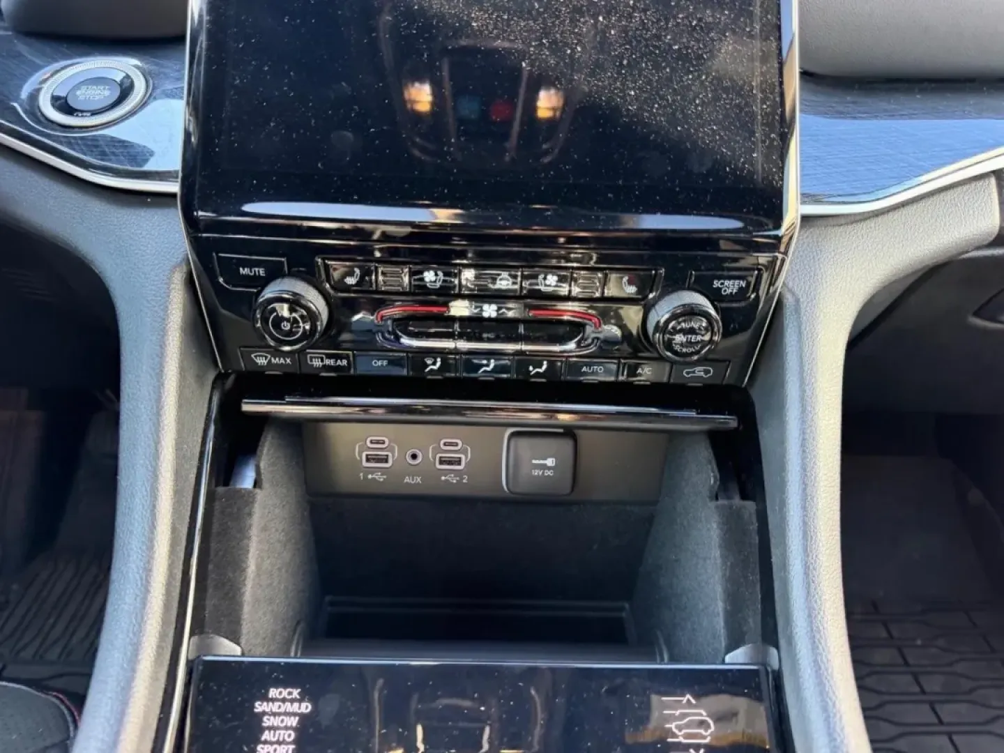 2022 /Global Black Suede Jeep Grand Cherokee Trailhawk (1C4RJHCG7N8) with an 3.6L V6 24V VVT UPG I engine, Automatic transmission, located at 970 Woodlawn Dr., Farmington, MO, 63640, (573) 431-7800, 37.825642, -90.468674 - **Adventure Awaits: Explore the 2022 Jeep Grand Cherokee Trailhawk at Pettus CDJR Farmington!**<br /> <br /> Are you searching for an SUV that effortlessly blends comfort, technology, and rugged capability? Look no further than the 2022 Jeep Grand Cherokee Trailhawk, available now at Pettus CDJR Far - Photo#14