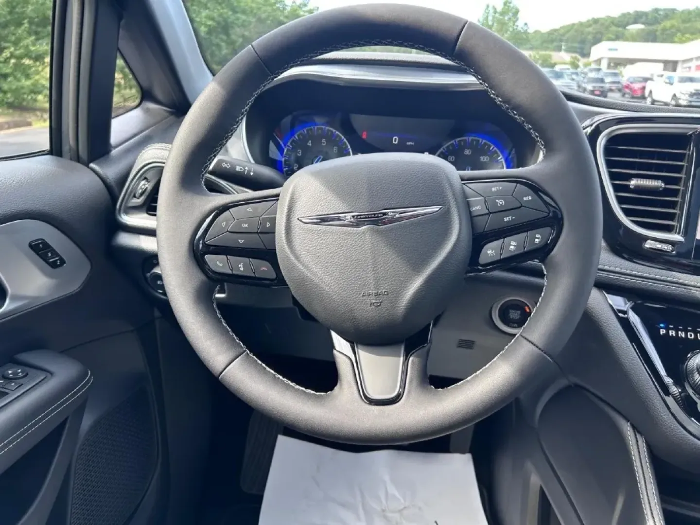 2025 /Black Leather Chrysler Pacifica Limited (2C4RC1GG9SR) with an 3.6L V6 24V VVT UPG I engine, Automatic transmission, located at 970 Woodlawn Dr., Farmington, MO, 63640, (573) 431-7800, 37.825642, -90.468674 - Explore the perfect blend of style, comfort, and functionality with the 2025 Chrysler Pacifica Limited, now available at Pettus CDJR Farmington. Located at 970 Woodlawn Drive in Farmington, MO, we are your trusted OEM dealership dedicated to providing quality used vehicles and certified pre-owned op - Photo#14