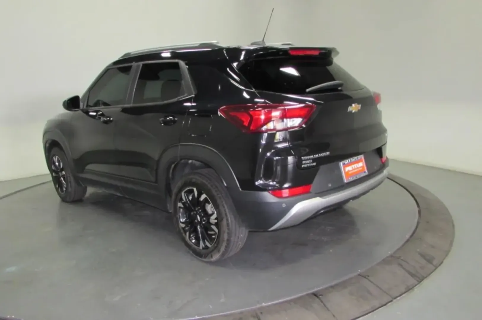 2021 /Black Chevrolet TrailBlazer LT (KL79MRSL4MB) with an Other engine, Automatic transmission, located at 12830 Highway 21, De Soto, MO, 63020, (636) 337-7777, 38.153099, -90.573624 - **Unleash Your Adventurous Spirit with the 2021 Chevrolet Trailblazer LT Your Ideal Companion for Every Journey!**<br /> <br /> Are you ready to elevate your driving experience? Whether you're navigating the bustling streets of De Soto or embarking on weekend adventures across the scenic Ozarks, th - Photo#5