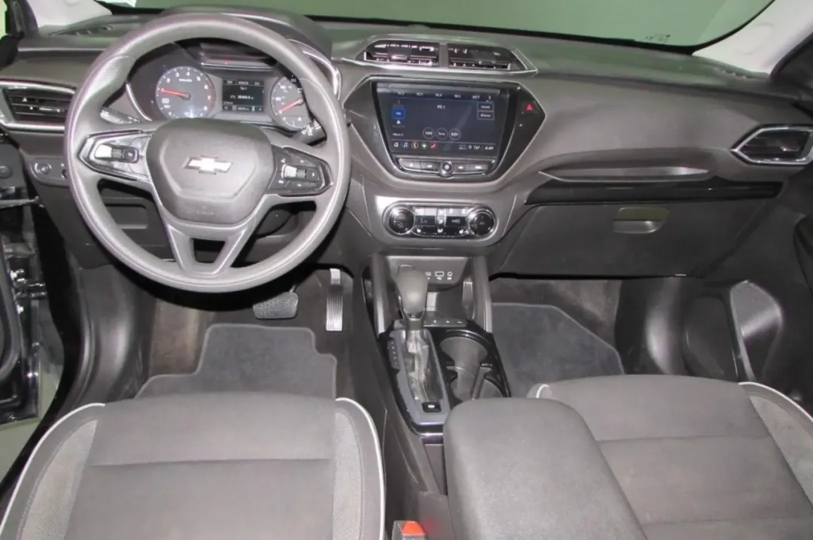 2021 /Black Chevrolet TrailBlazer LT (KL79MRSL4MB) with an Other engine, Automatic transmission, located at 12830 Highway 21, De Soto, MO, 63020, (636) 337-7777, 38.153099, -90.573624 - **Unleash Your Adventurous Spirit with the 2021 Chevrolet Trailblazer LT Your Ideal Companion for Every Journey!**<br /> <br /> Are you ready to elevate your driving experience? Whether you're navigating the bustling streets of De Soto or embarking on weekend adventures across the scenic Ozarks, th - Photo#21