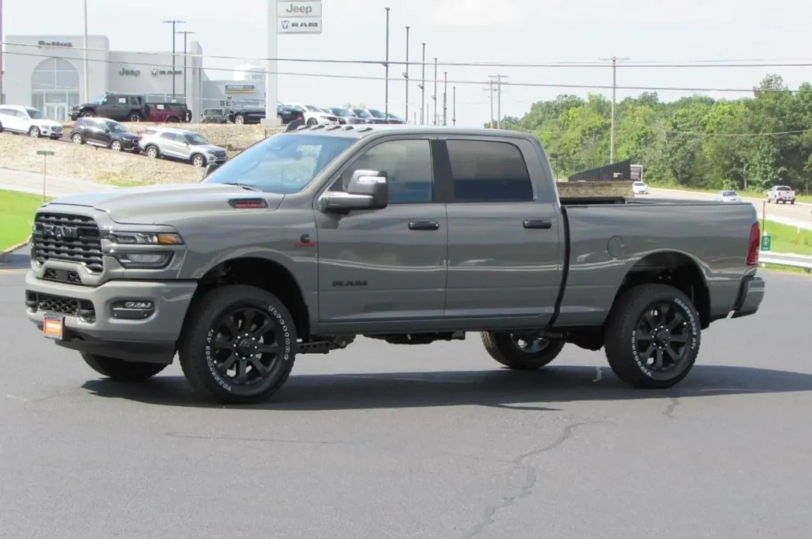 2025 /Diesel Gray/Black Cloth Ram 2500 Big Horn (3C63R5DL3SG) with an Other engine, located at 12830 Highway 21, De Soto, MO, 63020, (636) 337-7777, 38.153099, -90.573624 - ### Elevate Your Adventures with the 2025 Ram 2500 Big Horn at Pettus CDJR DeSoto<br /> <br /> Are you ready to take your weekend adventures to the next level? The 2025 Ram 2500 Big Horn is not just a truck; it's a lifestyle choice designed for those who crave both rugged capability and modern comfo - Photo#3