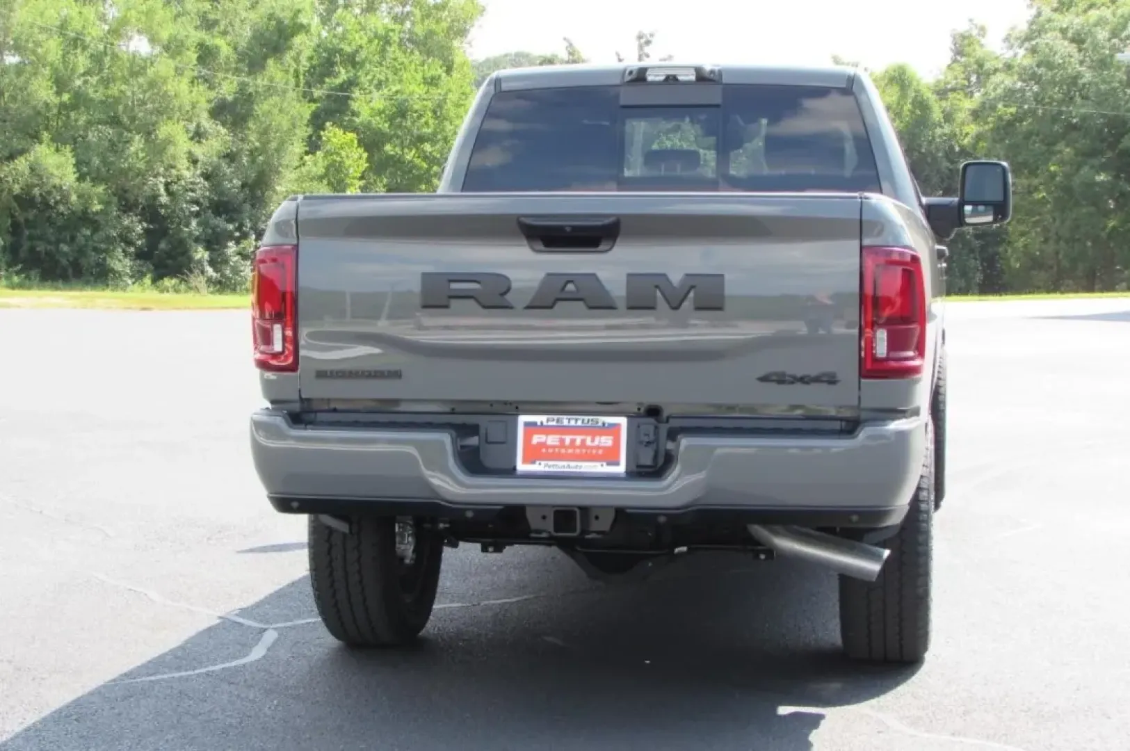 2025 /Diesel Gray/Black Cloth Ram 2500 Big Horn (3C63R5DL3SG) with an Other engine, located at 12830 Highway 21, De Soto, MO, 63020, (636) 337-7777, 38.153099, -90.573624 - ### Elevate Your Adventures with the 2025 Ram 2500 Big Horn at Pettus CDJR DeSoto<br /> <br /> Are you ready to take your weekend adventures to the next level? The 2025 Ram 2500 Big Horn is not just a truck; it's a lifestyle choice designed for those who crave both rugged capability and modern comfo - Photo#5
