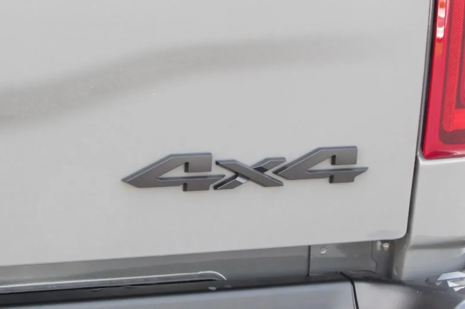 2025 /Diesel Gray/Black Cloth Ram 2500 Big Horn (3C63R5DL3SG) with an Other engine, located at 12830 Highway 21, De Soto, MO, 63020, (636) 337-7777, 38.153099, -90.573624 - ### Elevate Your Adventures with the 2025 Ram 2500 Big Horn at Pettus CDJR DeSoto<br /> <br /> Are you ready to take your weekend adventures to the next level? The 2025 Ram 2500 Big Horn is not just a truck; it's a lifestyle choice designed for those who crave both rugged capability and modern comfo - Photo#11