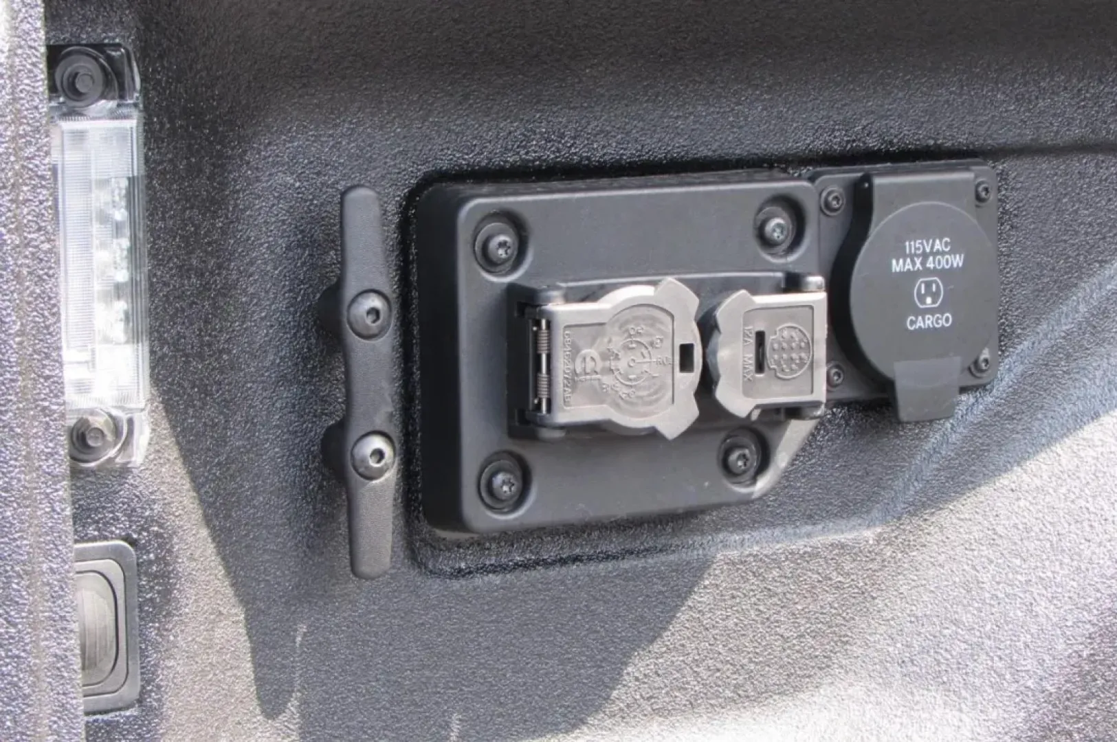 2025 /Diesel Gray/Black Cloth Ram 2500 Big Horn (3C63R5DL3SG) with an Other engine, located at 12830 Highway 21, De Soto, MO, 63020, (636) 337-7777, 38.153099, -90.573624 - ### Elevate Your Adventures with the 2025 Ram 2500 Big Horn at Pettus CDJR DeSoto<br /> <br /> Are you ready to take your weekend adventures to the next level? The 2025 Ram 2500 Big Horn is not just a truck; it's a lifestyle choice designed for those who crave both rugged capability and modern comfo - Photo#14