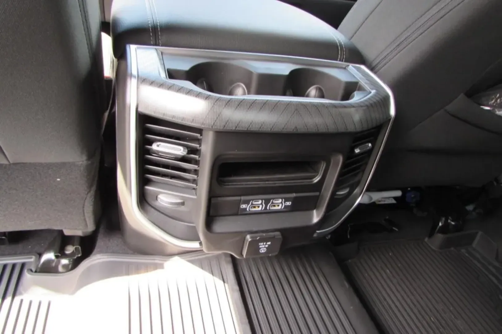 2025 /Diesel Gray/Black Cloth Ram 2500 Big Horn (3C63R5DL3SG) with an Other engine, located at 12830 Highway 21, De Soto, MO, 63020, (636) 337-7777, 38.153099, -90.573624 - ### Elevate Your Adventures with the 2025 Ram 2500 Big Horn at Pettus CDJR DeSoto<br /> <br /> Are you ready to take your weekend adventures to the next level? The 2025 Ram 2500 Big Horn is not just a truck; it's a lifestyle choice designed for those who crave both rugged capability and modern comfo - Photo#30