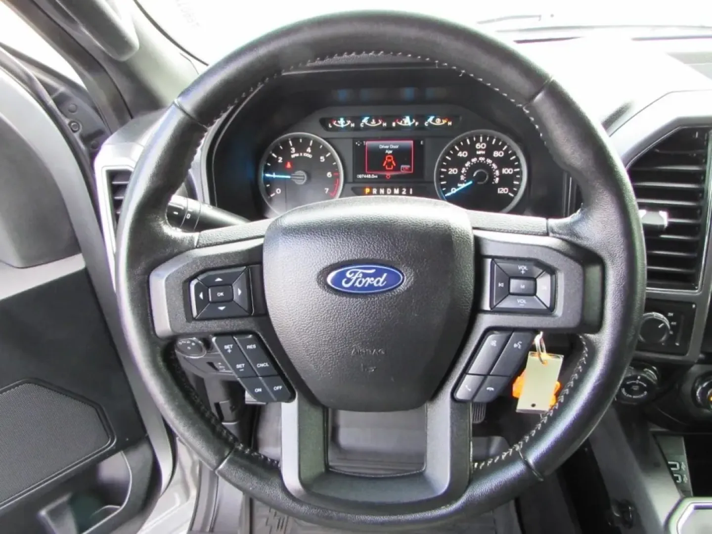 2017 /Black Ford F-150 XLT (1FTEW1EF0HF) with an Other engine, located at 12836 Highway 21, De Soto, MO, 63020, (636) 337-7777, 38.151867, -90.575615 - **Discover Adventure with the 2017 Ford F-150 at Pettus Ford De Soto!**<br /> <br /> Are you ready to elevate your lifestyle with a powerful truck that can handle everything from weekend adventures to your daily commute? The 2017 Ford F-150, available now at Pettus Ford De Soto, is the perfect blend - Photo#19