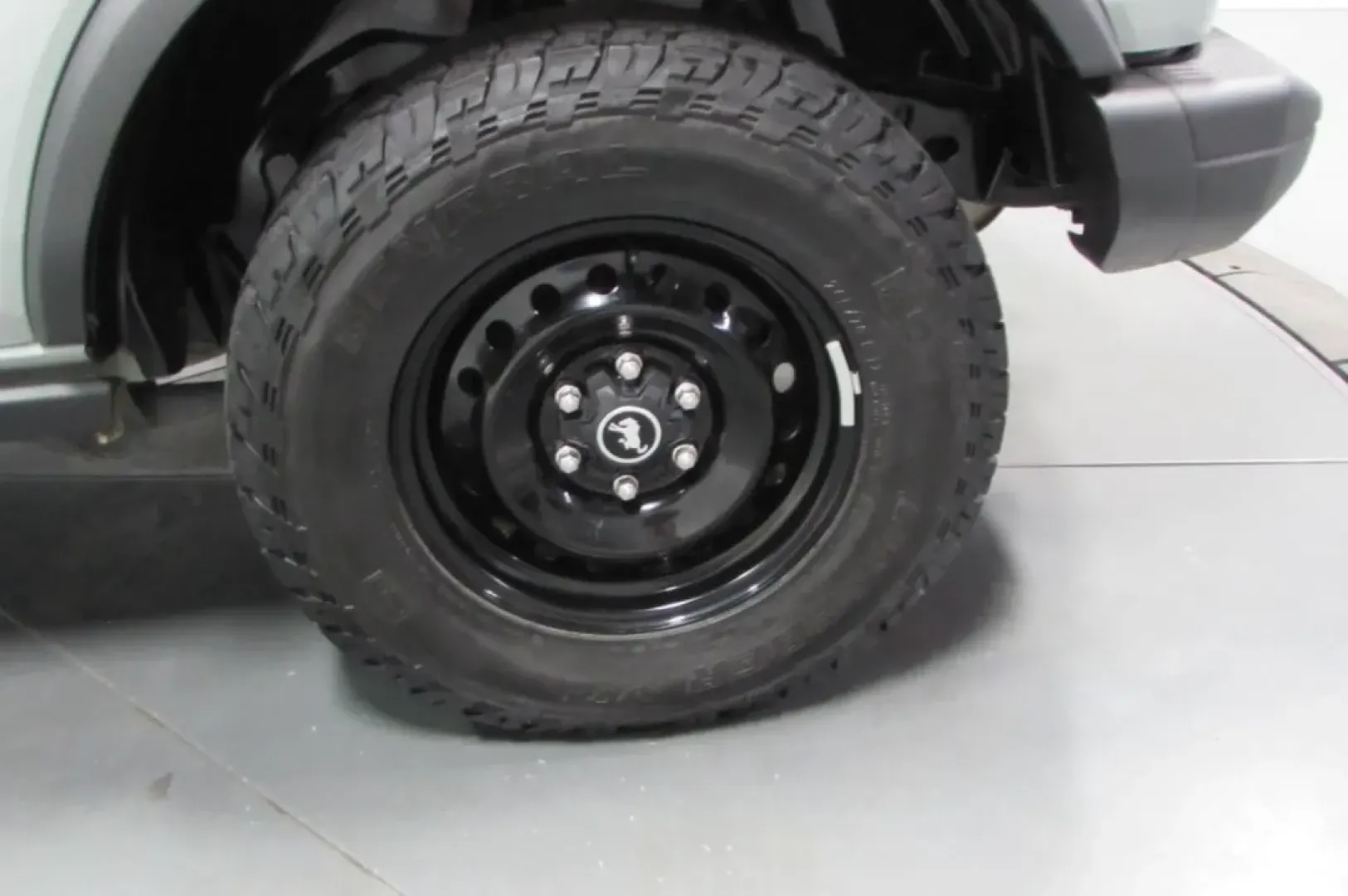 2022 /Dark Gray W/Black Onyx Ford Bronco Black Diamond (1FMDE5AH3NL) with an Other engine, located at 12830 Highway 21, De Soto, MO, 63020, (636) 337-7777, 38.153099, -90.573624 - Are you ready to embark on your next adventure with a vehicle that embodies both rugged capability and modern comfort? Look no further than the striking 2022 Ford Bronco, available now at Pettus CDJR DeSoto. This exceptional SUV is perfect for thrill-seekers and weekend adventurers alike. Whether yo - Photo#9