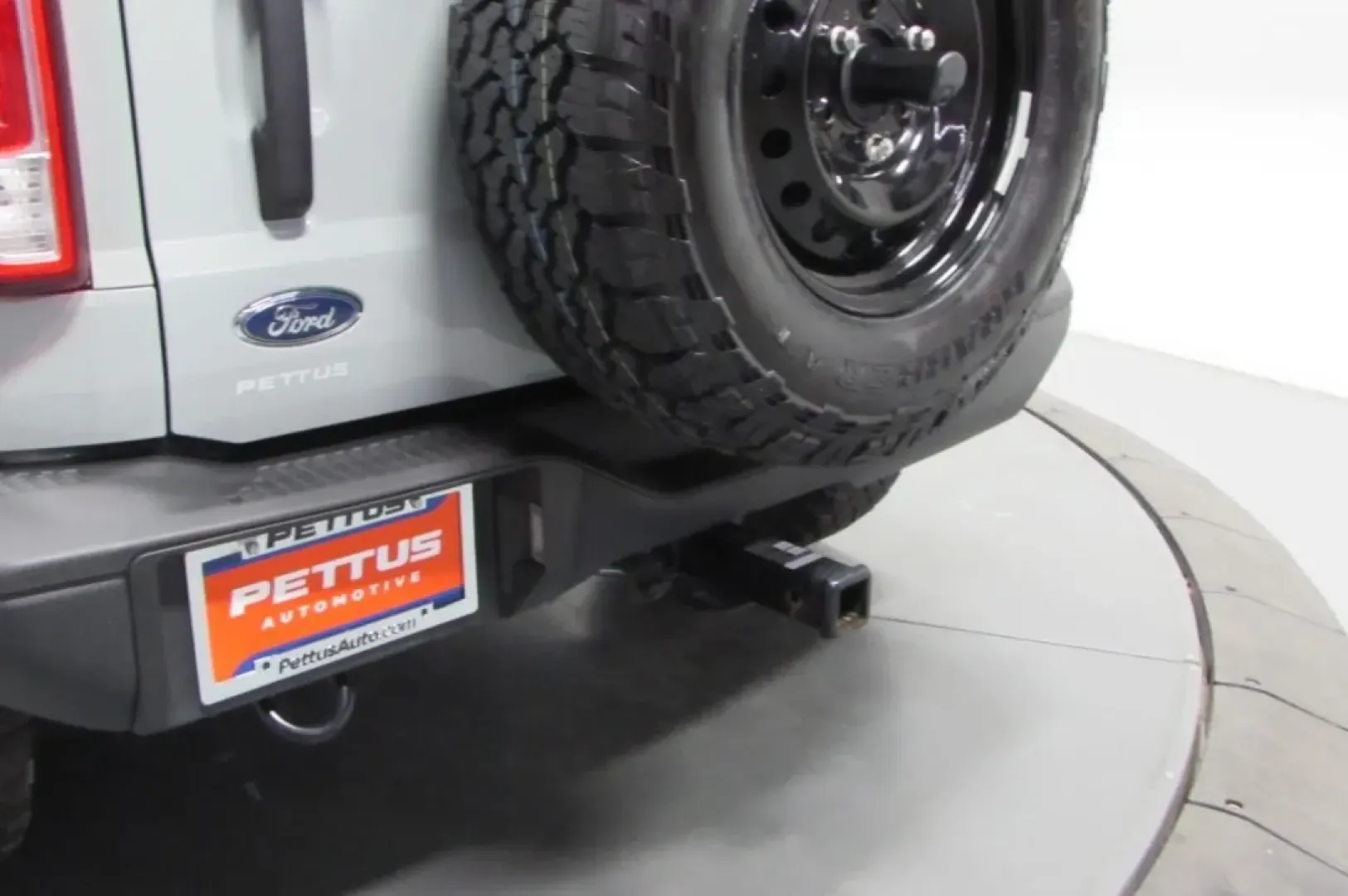 2022 /Dark Gray W/Black Onyx Ford Bronco Black Diamond (1FMDE5AH3NL) with an Other engine, located at 12830 Highway 21, De Soto, MO, 63020, (636) 337-7777, 38.153099, -90.573624 - Are you ready to embark on your next adventure with a vehicle that embodies both rugged capability and modern comfort? Look no further than the striking 2022 Ford Bronco, available now at Pettus CDJR DeSoto. This exceptional SUV is perfect for thrill-seekers and weekend adventurers alike. Whether yo - Photo#10