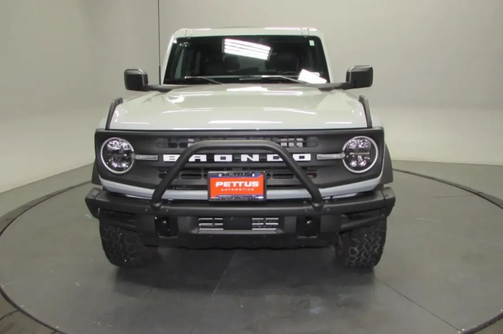 2022 /Dark Gray W/Black Onyx Ford Bronco Black Diamond (1FMDE5AH3NL) with an Other engine, located at 12830 Highway 21, De Soto, MO, 63020, (636) 337-7777, 38.153099, -90.573624 - Are you ready to embark on your next adventure with a vehicle that embodies both rugged capability and modern comfort? Look no further than the striking 2022 Ford Bronco, available now at Pettus CDJR DeSoto. This exceptional SUV is perfect for thrill-seekers and weekend adventurers alike. Whether yo - Photo#1