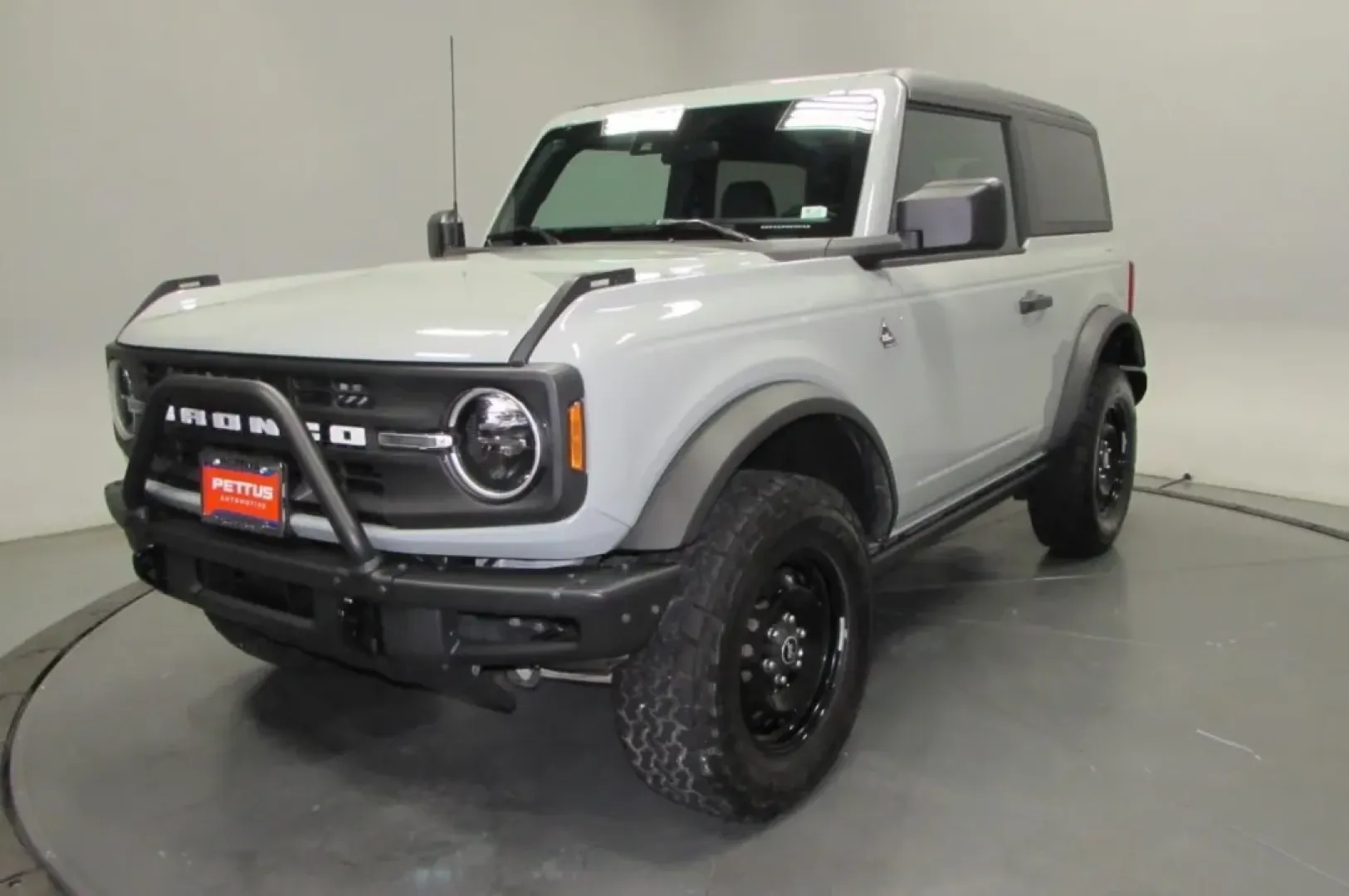2022 /Dark Gray W/Black Onyx Ford Bronco Black Diamond (1FMDE5AH3NL) with an Other engine, located at 12830 Highway 21, De Soto, MO, 63020, (636) 337-7777, 38.153099, -90.573624 - Are you ready to embark on your next adventure with a vehicle that embodies both rugged capability and modern comfort? Look no further than the striking 2022 Ford Bronco, available now at Pettus CDJR DeSoto. This exceptional SUV is perfect for thrill-seekers and weekend adventurers alike. Whether yo - Photo#2