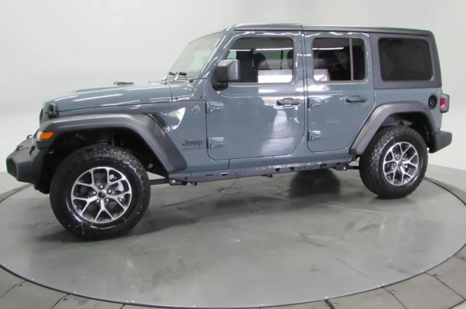 2024 /Black Jeep Wrangler Sport S (1C4PJXDG9RW) with an Other engine, located at 12830 Highway 21, De Soto, MO, 63020, (636) 337-7777, 38.153099, -90.573624 - **Adventure Awaits with the 2024 Jeep Wrangler Sport S at Pettus CDJR DeSoto!**<br /> <br /> Are you ready to elevate your outdoor adventures and weekend getaways? Look no further than the 2024 Jeep Wrangler Sport S, a vehicle designed for those who crave exploration and versatility. Perfect for fam - Photo#3