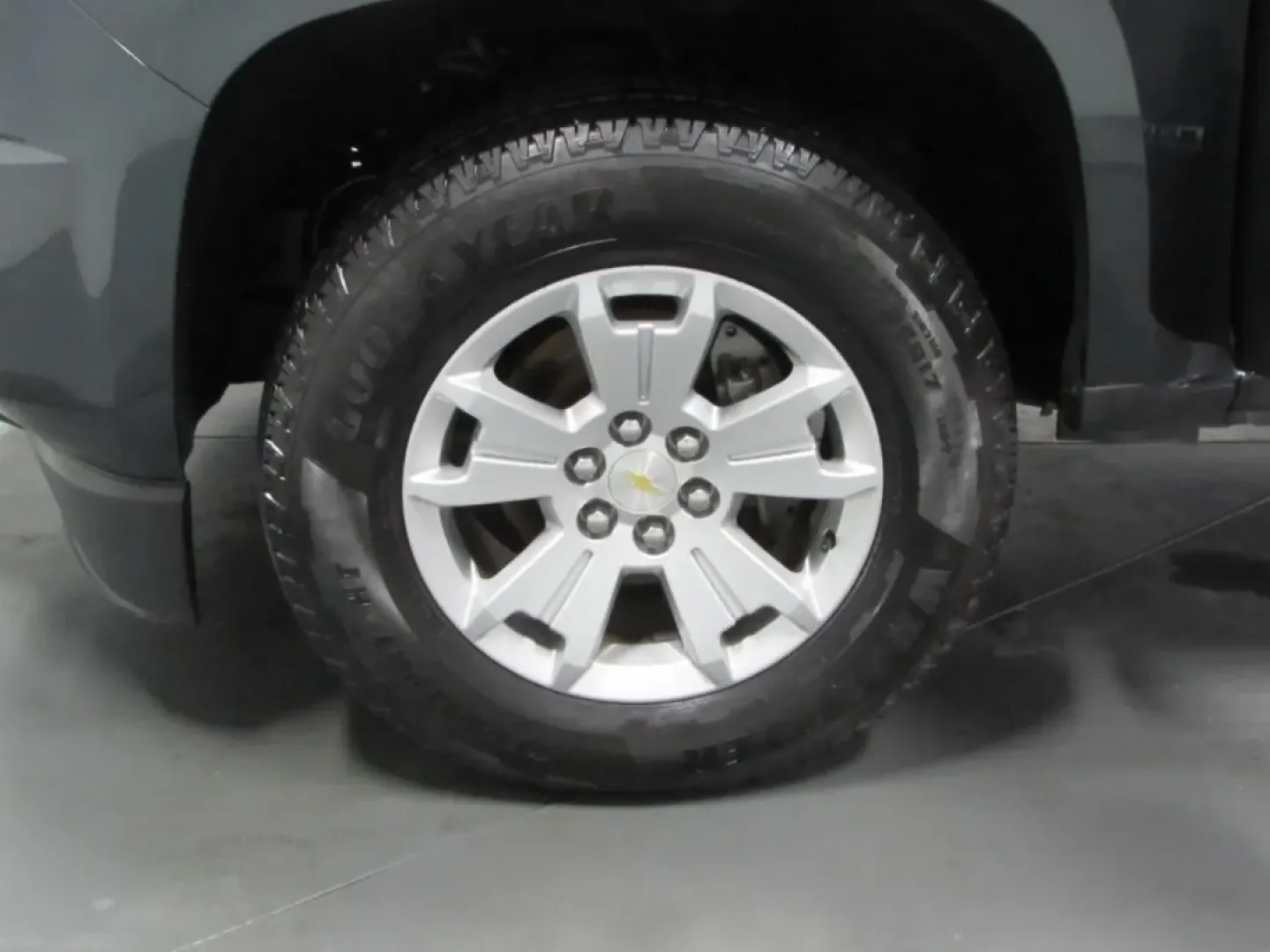 2018 /Black Chevrolet Colorado LT (1GCGTCEN2J1) with an Other engine, located at 12836 Highway 21, De Soto, MO, 63020, (636) 337-7777, 38.151867, -90.575615 - **Unleash Your Adventurous Spirit with the 2018 Chevrolet Colorado at Pettus Ford De Soto!**<br /> <br /> For those who crave the thrill of the open road and the flexibility of a capable truck, the 2018 Chevrolet Colorado is the perfect companion. Imagine yourself embarking on weekend getaways with - Photo#9