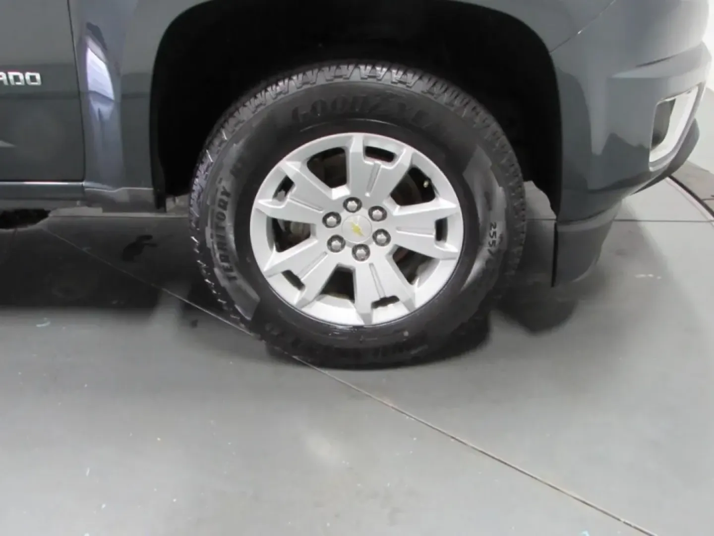 2018 /Black Chevrolet Colorado LT (1GCGTCEN2J1) with an Other engine, located at 12836 Highway 21, De Soto, MO, 63020, (636) 337-7777, 38.151867, -90.575615 - **Unleash Your Adventurous Spirit with the 2018 Chevrolet Colorado at Pettus Ford De Soto!**<br /> <br /> For those who crave the thrill of the open road and the flexibility of a capable truck, the 2018 Chevrolet Colorado is the perfect companion. Imagine yourself embarking on weekend getaways with - Photo#12