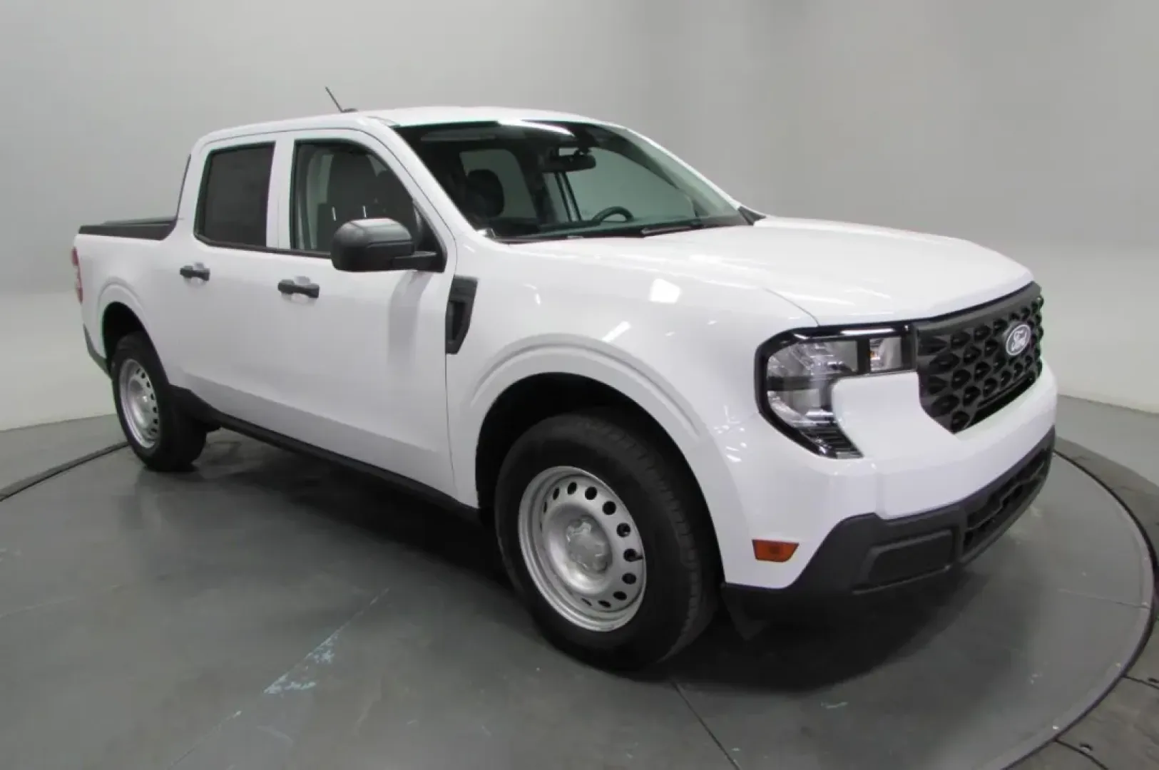 2025 /Cloth Ford Maverick XL (3FTTW8A30SR) with an 2.5L Hybrid engine, Automatic transmission, located at 12836 Highway 21, De Soto, MO, 63020, (636) 337-7777, 38.151867, -90.575615 - **Unleash Your Adventures with the 2025 Ford Maverick XL Perfect for Every Lifestyle!**<br /> <br /> Are you ready to elevate your daily commute, weekend adventures, or family road trips? Look no further than the **2025 Ford Maverick XL**, available now at **Pettus Ford De Soto**. Located convenien - Photo#0