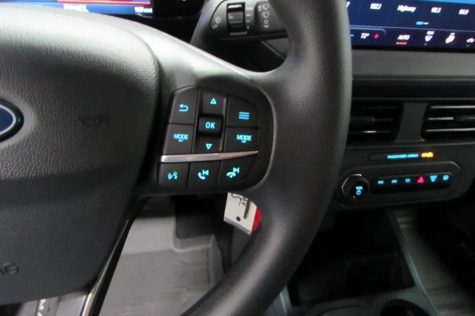 2025 /Cloth Ford Maverick XL (3FTTW8A30SR) with an 2.5L Hybrid engine, Automatic transmission, located at 12836 Highway 21, De Soto, MO, 63020, (636) 337-7777, 38.151867, -90.575615 - **Unleash Your Adventures with the 2025 Ford Maverick XL Perfect for Every Lifestyle!**<br /> <br /> Are you ready to elevate your daily commute, weekend adventures, or family road trips? Look no further than the **2025 Ford Maverick XL**, available now at **Pettus Ford De Soto**. Located convenien - Photo#17