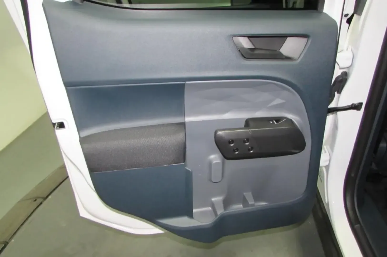 2025 /Cloth Ford Maverick XL (3FTTW8A30SR) with an 2.5L Hybrid engine, Automatic transmission, located at 12836 Highway 21, De Soto, MO, 63020, (636) 337-7777, 38.151867, -90.575615 - **Unleash Your Adventures with the 2025 Ford Maverick XL Perfect for Every Lifestyle!**<br /> <br /> Are you ready to elevate your daily commute, weekend adventures, or family road trips? Look no further than the **2025 Ford Maverick XL**, available now at **Pettus Ford De Soto**. Located convenien - Photo#24
