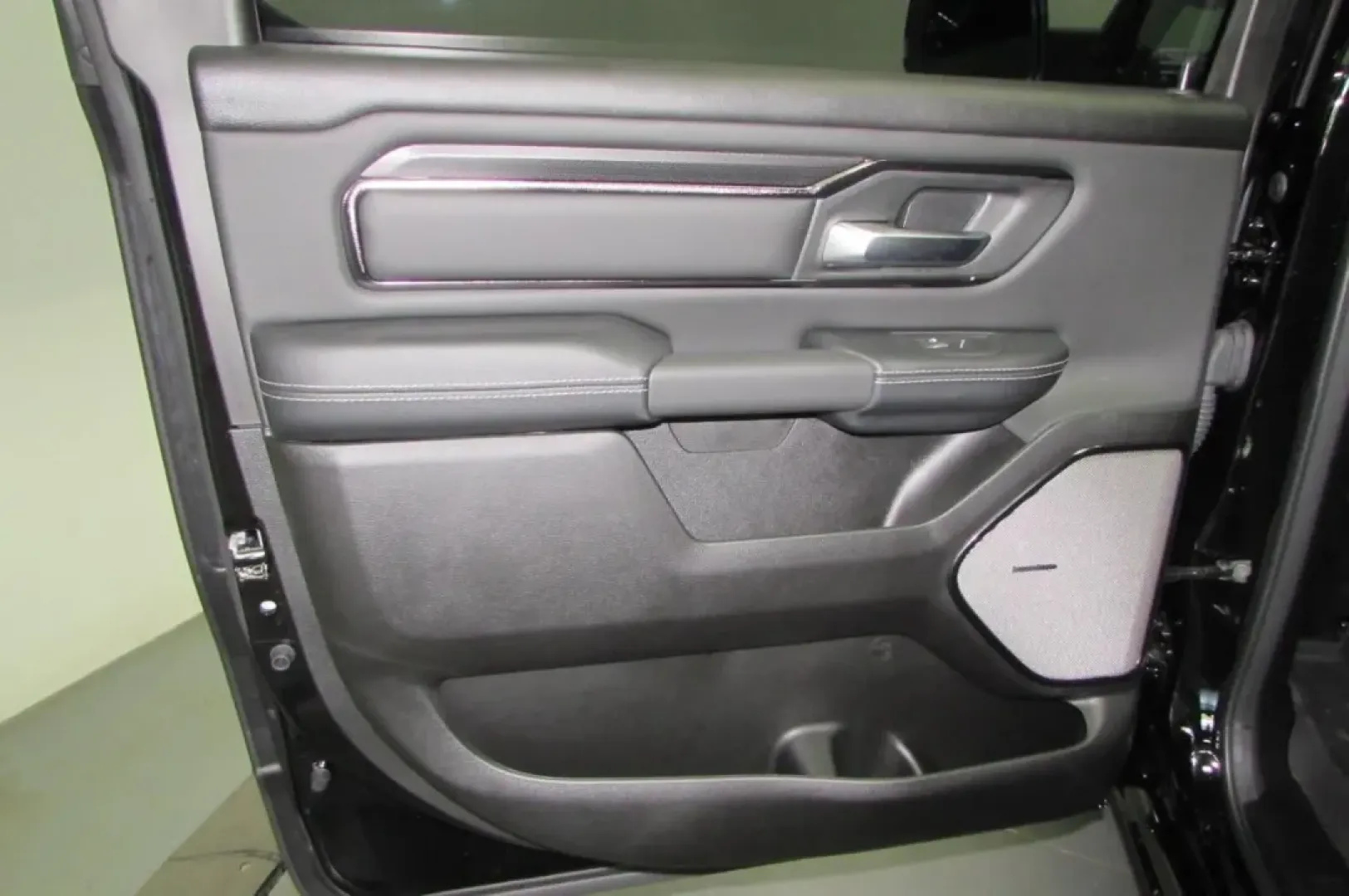 2026 /Black Leather Trimmed Ram 1500 Rebel (1C6SRFLP5TN) with an Other engine, Automatic transmission, located at 12830 Highway 21, De Soto, MO, 63020, (636) 337-7777, 38.153099, -90.573624 - **Unleash Adventure with the 2026 Ram 1500 Rebel Your Ideal Off-Road Companion!**<br /> <br /> If you're seeking a vehicle that combines rugged capability with cutting-edge technology, look no further than the stunning 2026 Ram 1500 Rebel, now available at Pettus CDJR DeSoto. Located conveniently a - Photo#29