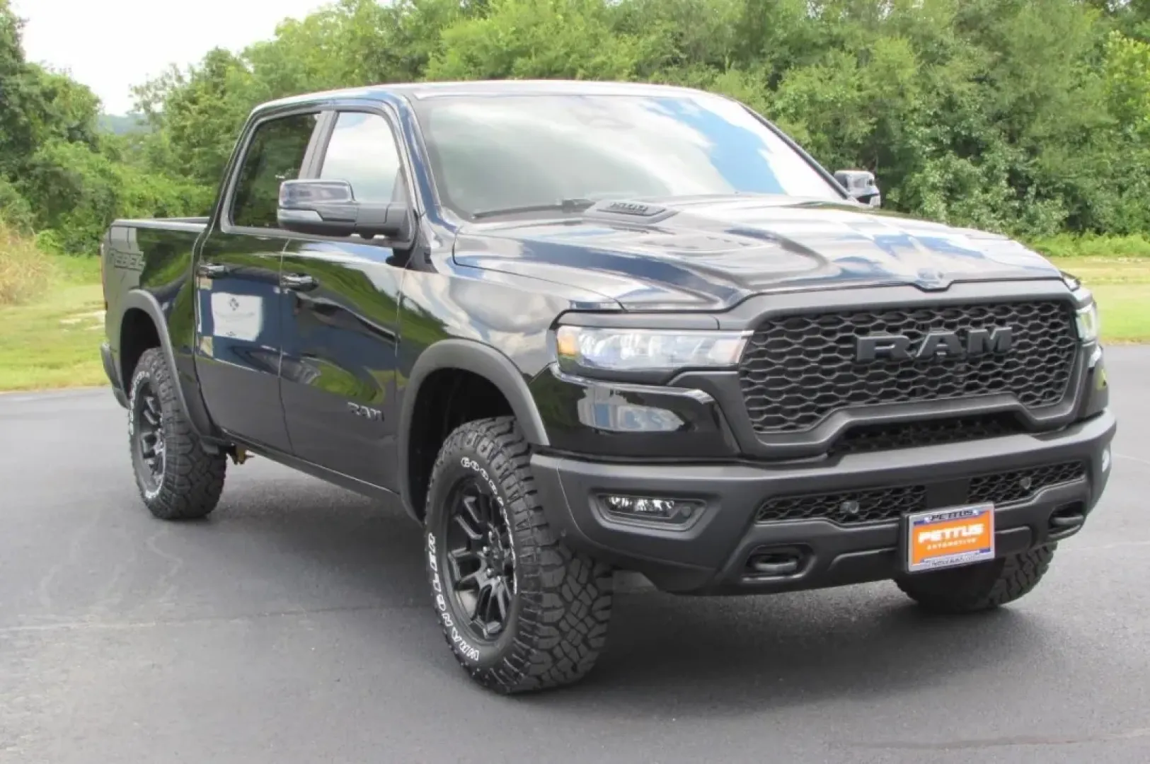 2026 /Black Leather Trimmed Ram 1500 Rebel (1C6SRFLP5TN) with an Other engine, Automatic transmission, located at 12830 Highway 21, De Soto, MO, 63020, (636) 337-7777, 38.153099, -90.573624 - **Unleash Adventure with the 2026 Ram 1500 Rebel Your Ideal Off-Road Companion!**<br /> <br /> If you're seeking a vehicle that combines rugged capability with cutting-edge technology, look no further than the stunning 2026 Ram 1500 Rebel, now available at Pettus CDJR DeSoto. Located conveniently a - Photo#33