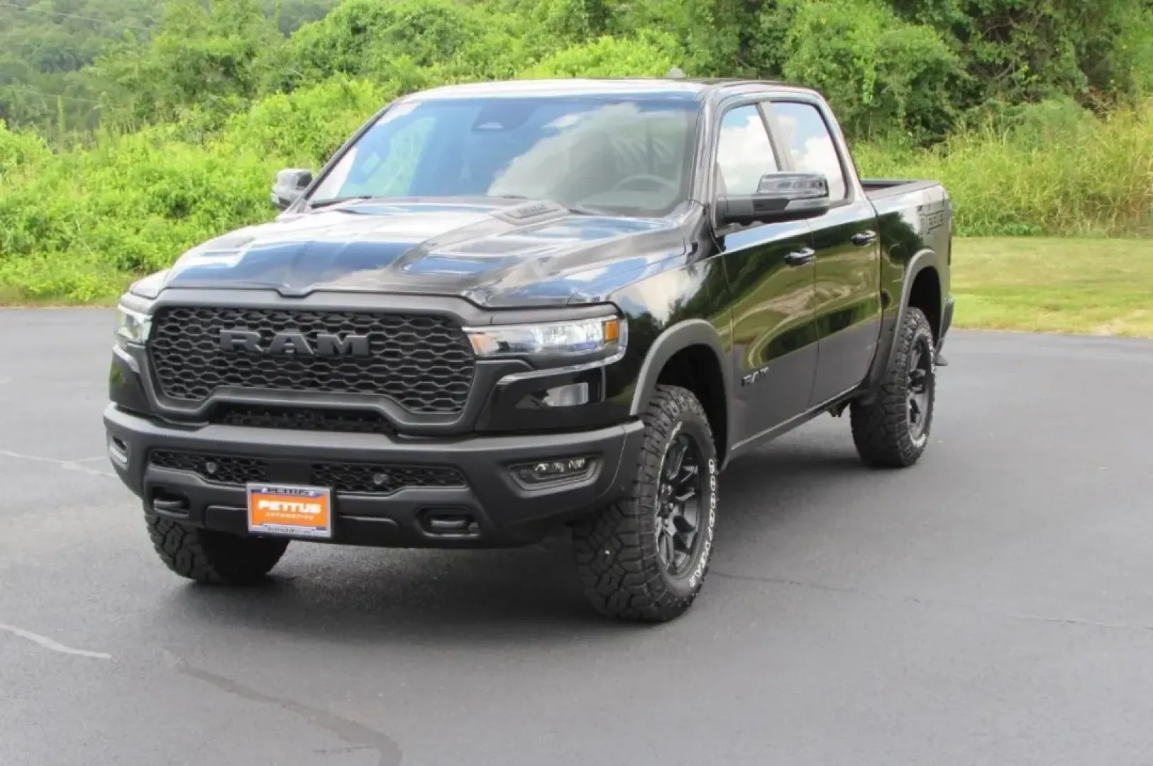 2026 /Black Leather Trimmed Ram 1500 Rebel (1C6SRFLP5TN) with an Other engine, Automatic transmission, located at 12830 Highway 21, De Soto, MO, 63020, (636) 337-7777, 38.153099, -90.573624 - **Unleash Adventure with the 2026 Ram 1500 Rebel Your Ideal Off-Road Companion!**<br /> <br /> If you're seeking a vehicle that combines rugged capability with cutting-edge technology, look no further than the stunning 2026 Ram 1500 Rebel, now available at Pettus CDJR DeSoto. Located conveniently a - Photo#35