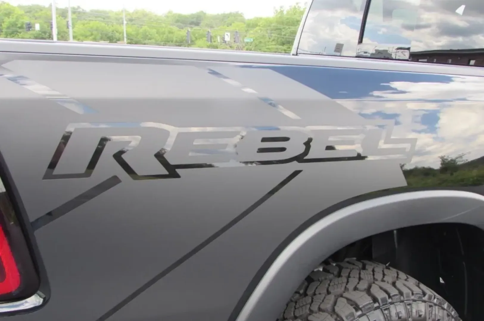 2026 /Black Leather Trimmed Ram 1500 Rebel (1C6SRFLP5TN) with an Other engine, Automatic transmission, located at 12830 Highway 21, De Soto, MO, 63020, (636) 337-7777, 38.153099, -90.573624 - **Unleash Adventure with the 2026 Ram 1500 Rebel Your Ideal Off-Road Companion!**<br /> <br /> If you're seeking a vehicle that combines rugged capability with cutting-edge technology, look no further than the stunning 2026 Ram 1500 Rebel, now available at Pettus CDJR DeSoto. Located conveniently a - Photo#44