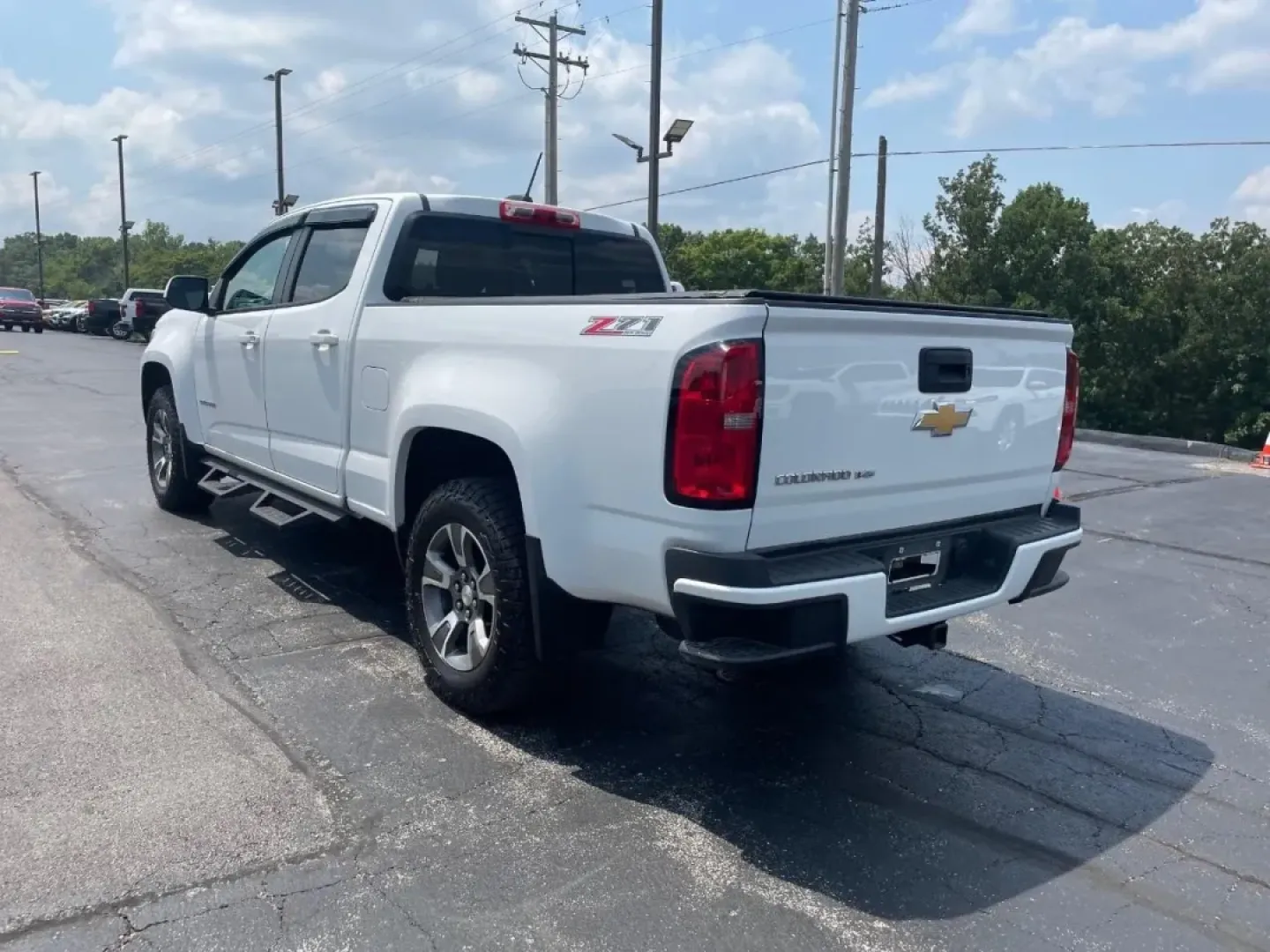 2018 Chevrolet Colorado Z71 (1GCGTDEN4J1) with an Other engine, located at 12836 Highway 21, De Soto, MO, 63020, (636) 337-7777, 38.151867, -90.575615 - Are you ready to elevate your weekend adventures and tackle those tough jobs with ease? Look no further than this rugged 2018 Chevrolet Colorado 4WD Z71 Crew Cab, available now at Pettus Ford De Soto. With its robust capabilities and refined comfort, this truck is perfect for those who crave adventu - Photo#2
