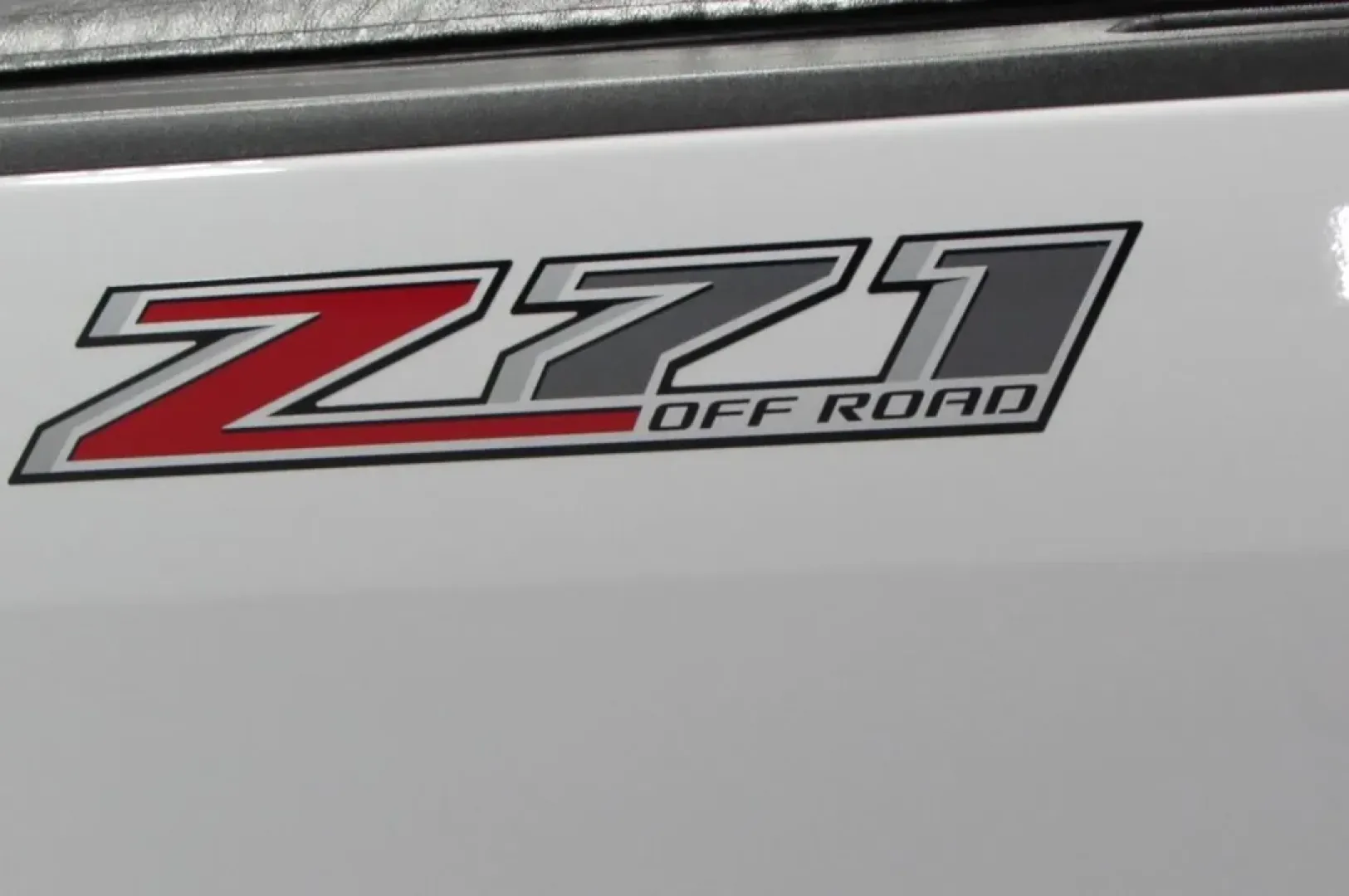 2018 /Black Chevrolet Colorado Z71 (1GCGTDEN4J1) with an Other engine, located at 12836 Highway 21, De Soto, MO, 63020, (636) 337-7777, 38.151867, -90.575615 - Are you ready to elevate your weekend adventures and tackle those tough jobs with ease? Look no further than this rugged 2018 Chevrolet Colorado 4WD Z71 Crew Cab, available now at Pettus Ford De Soto. With its robust capabilities and refined comfort, this truck is perfect for those who crave adventu - Photo#10