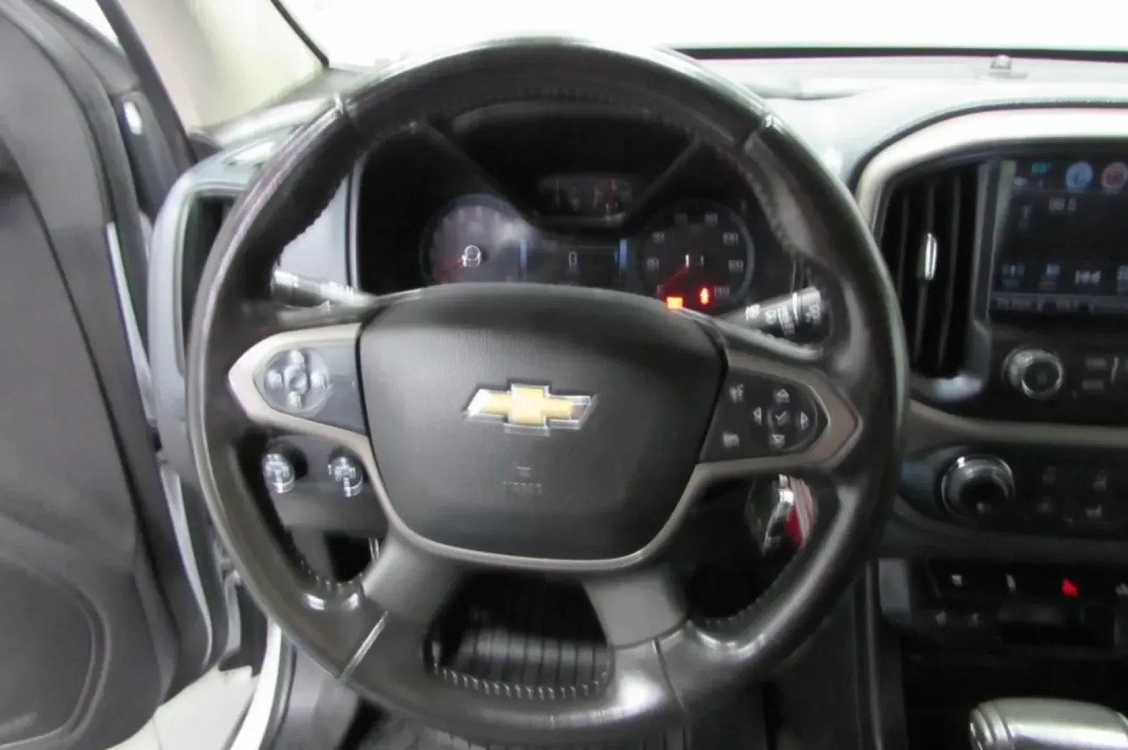 2018 /Black Chevrolet Colorado Z71 (1GCGTDEN4J1) with an Other engine, located at 12836 Highway 21, De Soto, MO, 63020, (636) 337-7777, 38.151867, -90.575615 - Are you ready to elevate your weekend adventures and tackle those tough jobs with ease? Look no further than this rugged 2018 Chevrolet Colorado 4WD Z71 Crew Cab, available now at Pettus Ford De Soto. With its robust capabilities and refined comfort, this truck is perfect for those who crave adventu - Photo#17