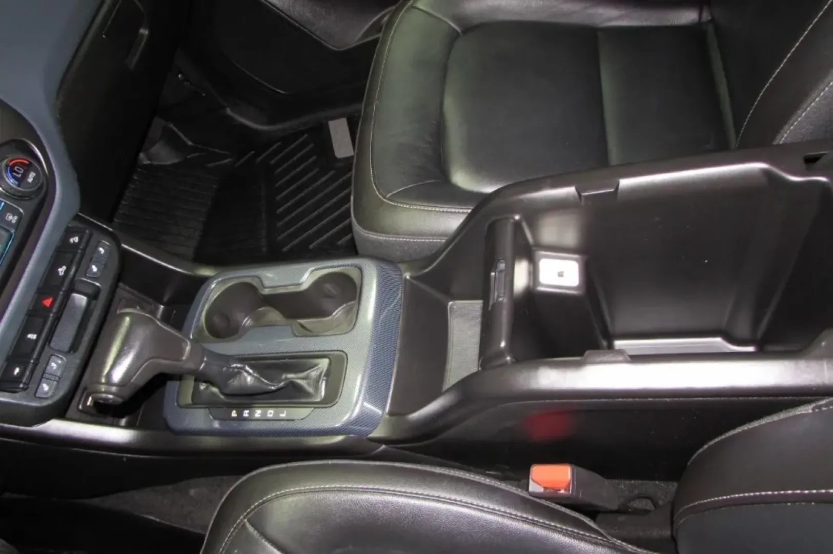 2018 /Black Chevrolet Colorado Z71 (1GCGTDEN4J1) with an Other engine, located at 12836 Highway 21, De Soto, MO, 63020, (636) 337-7777, 38.151867, -90.575615 - Are you ready to elevate your weekend adventures and tackle those tough jobs with ease? Look no further than this rugged 2018 Chevrolet Colorado 4WD Z71 Crew Cab, available now at Pettus Ford De Soto. With its robust capabilities and refined comfort, this truck is perfect for those who crave adventu - Photo#23