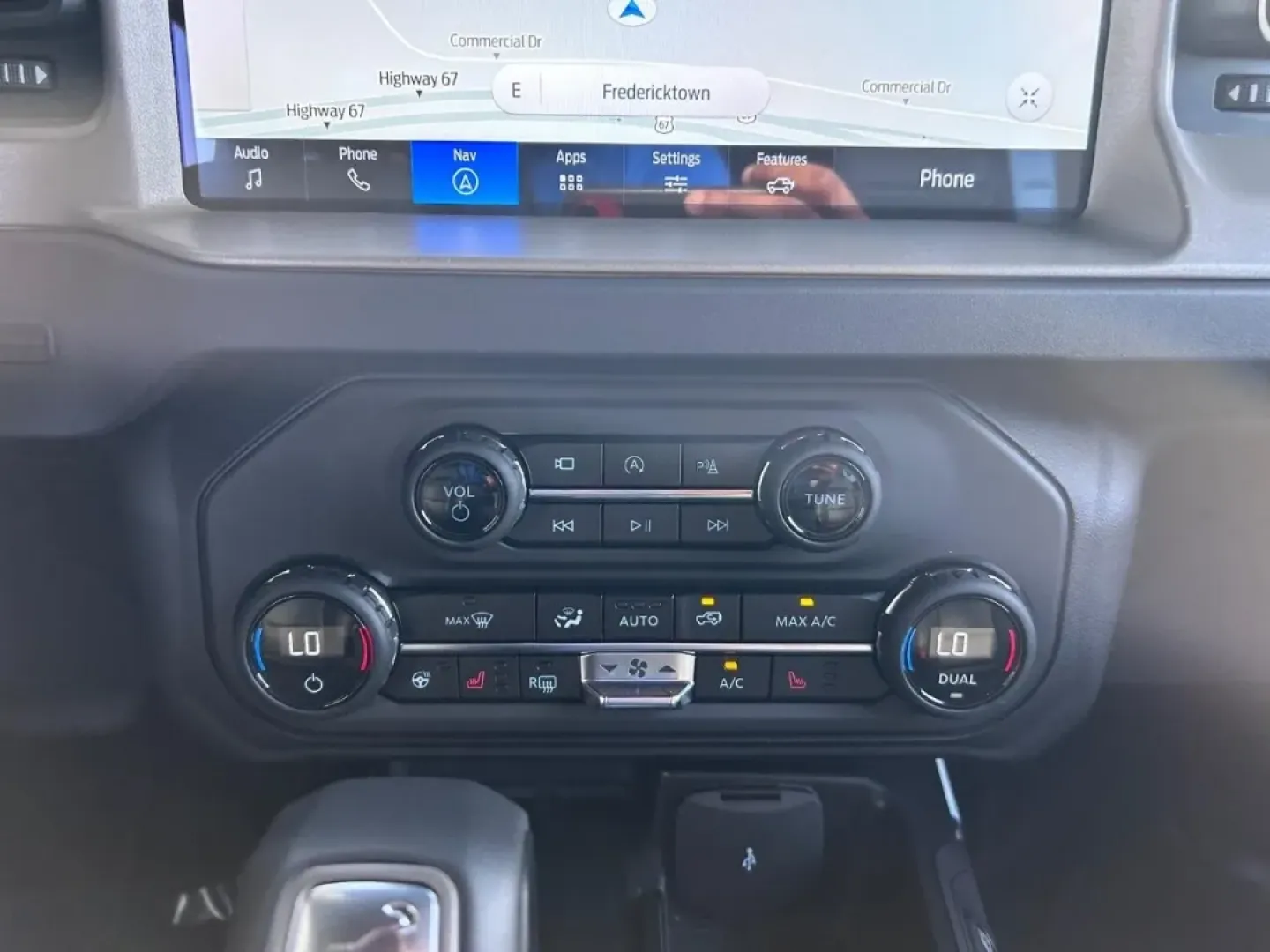 2025 /Black Onyx Leather Ford Bronco Outer Banks (1FMEE8BP7SL) with an 2.7L V6 engine, Automatic transmission, located at 141 Commercial Dr, Fredericktown, MO, 63645, (573) 783-6432, 37.570087, -90.320648 - Explore the great outdoors or tackle your daily commute with style and ease in this stunning **2025 Ford Bronco Outer Banks**. Perfect for weekend excursions or just navigating through the hustle and bustle of Fredericktown, MO, this SUV represents the ideal blend of rugged capability and modern com - Photo#14